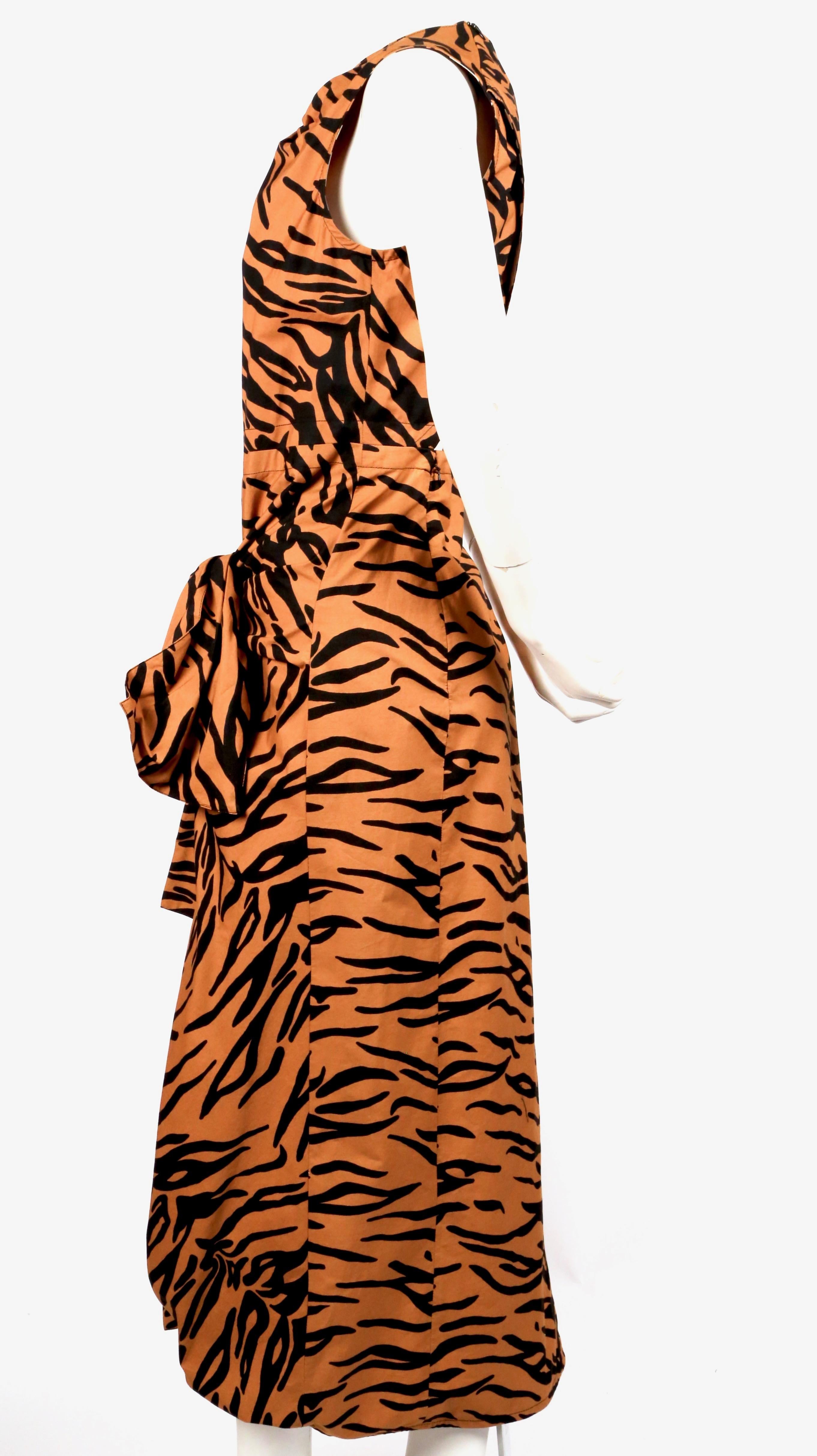 CELINE by PHOEBE PHILO Drapiertes Kleid mit Tigerprint und offenem Rücken - neu im Zustand „Neu“ in San Fransisco, CA
