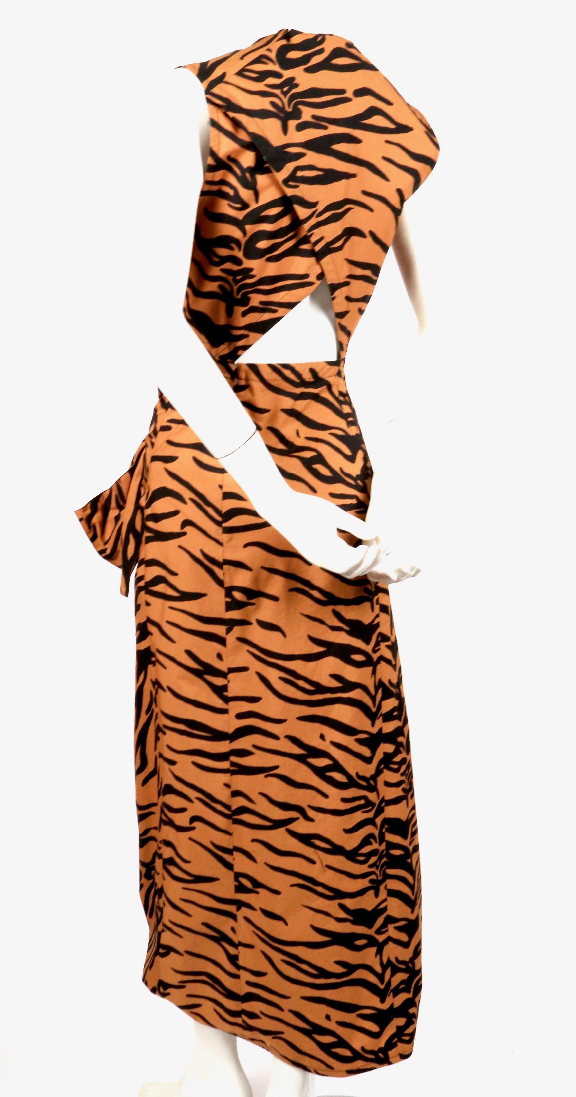 CELINE by PHOEBE PHILO Drapiertes Kleid mit Tigerprint und offenem Rücken - neu Damen