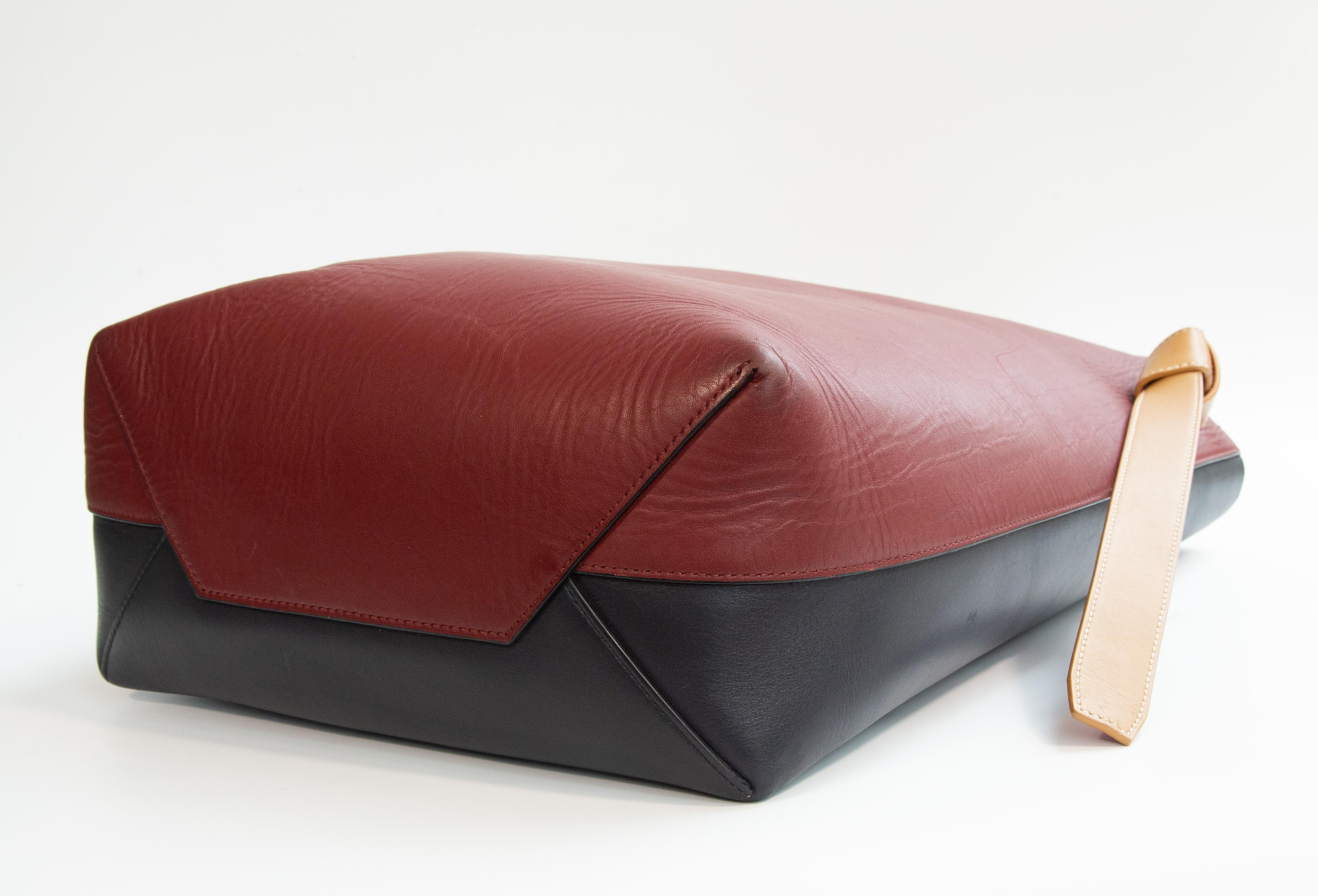 Celine by Phoebe Philo Twisted Cabas Bag Multicolor Leather en vente 5