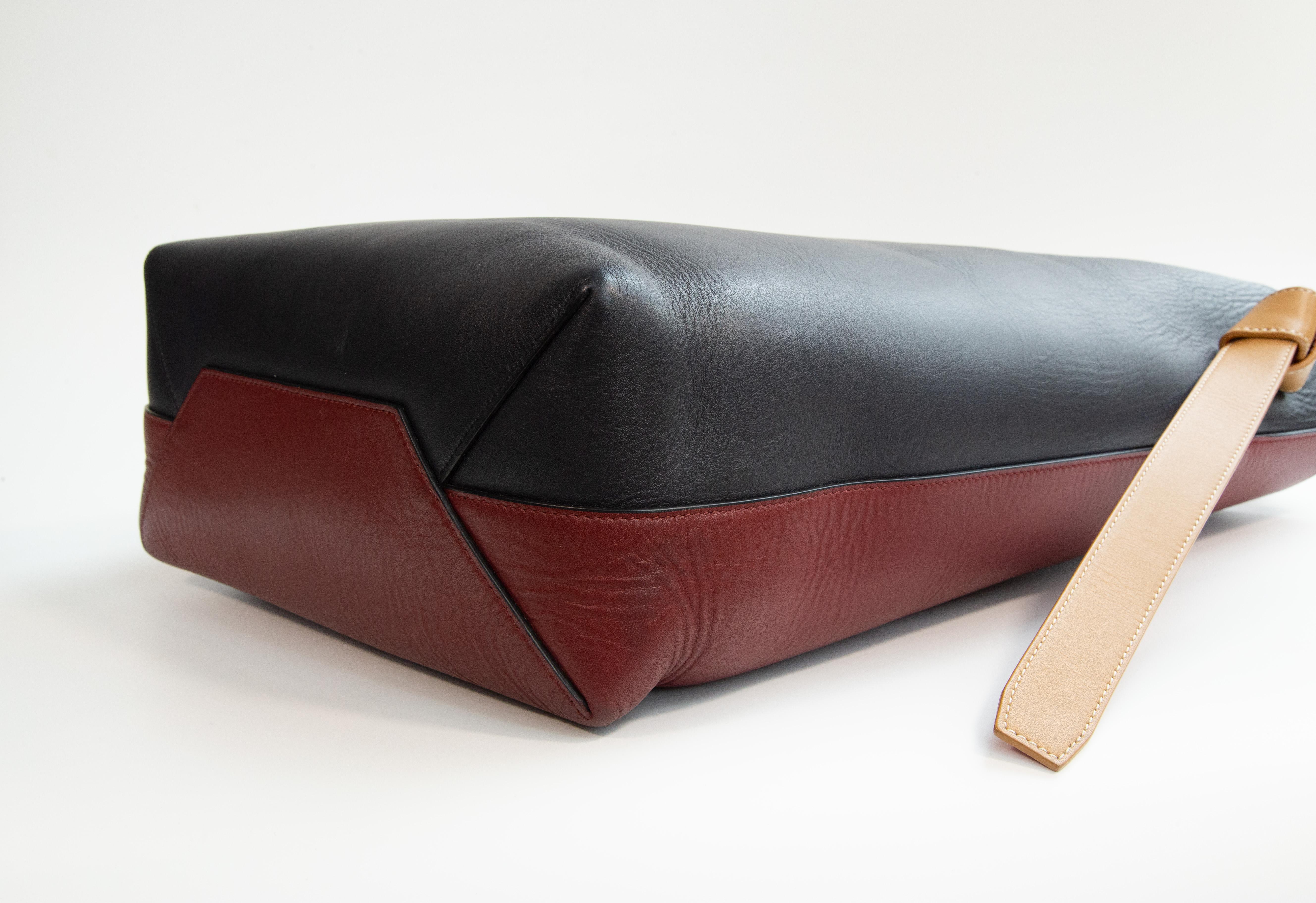 Celine by Phoebe Philo Twisted Cabas Bag Multicolor Leather en vente 8