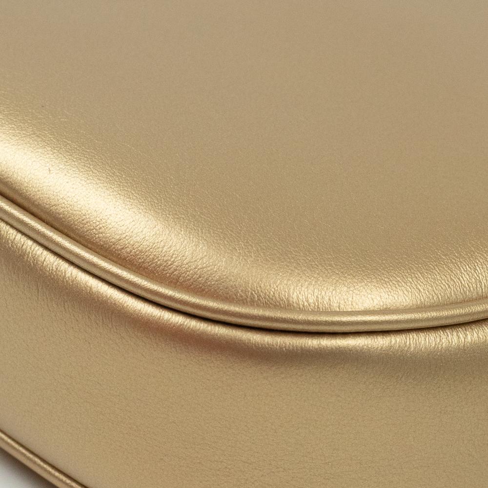 CÉLINE C charm Shoulder bag in Gold Leather 6