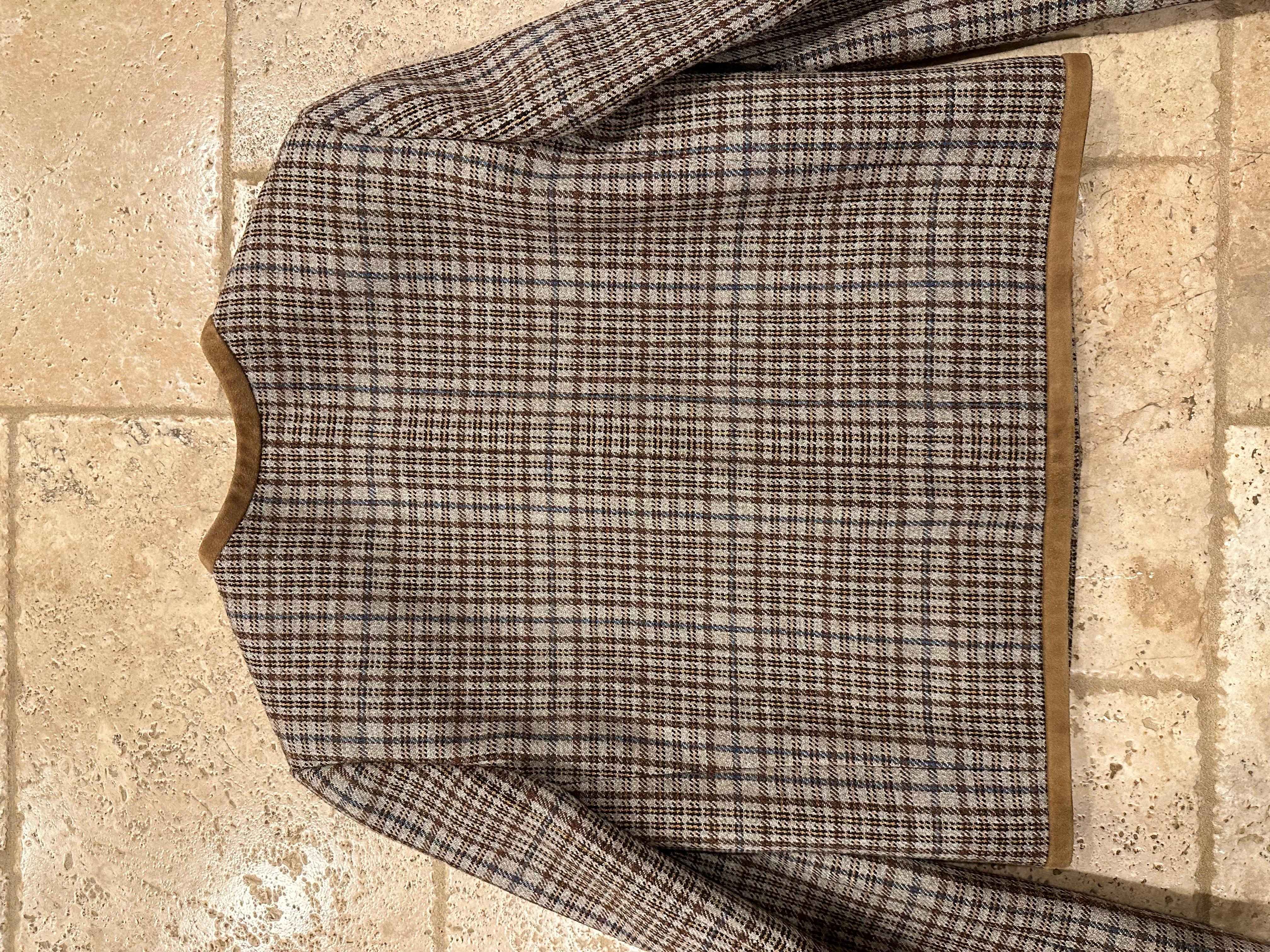 Celine CHASSEUR Kaia Gerber Exclusive Checkered Tweed Jacket For Sale 6