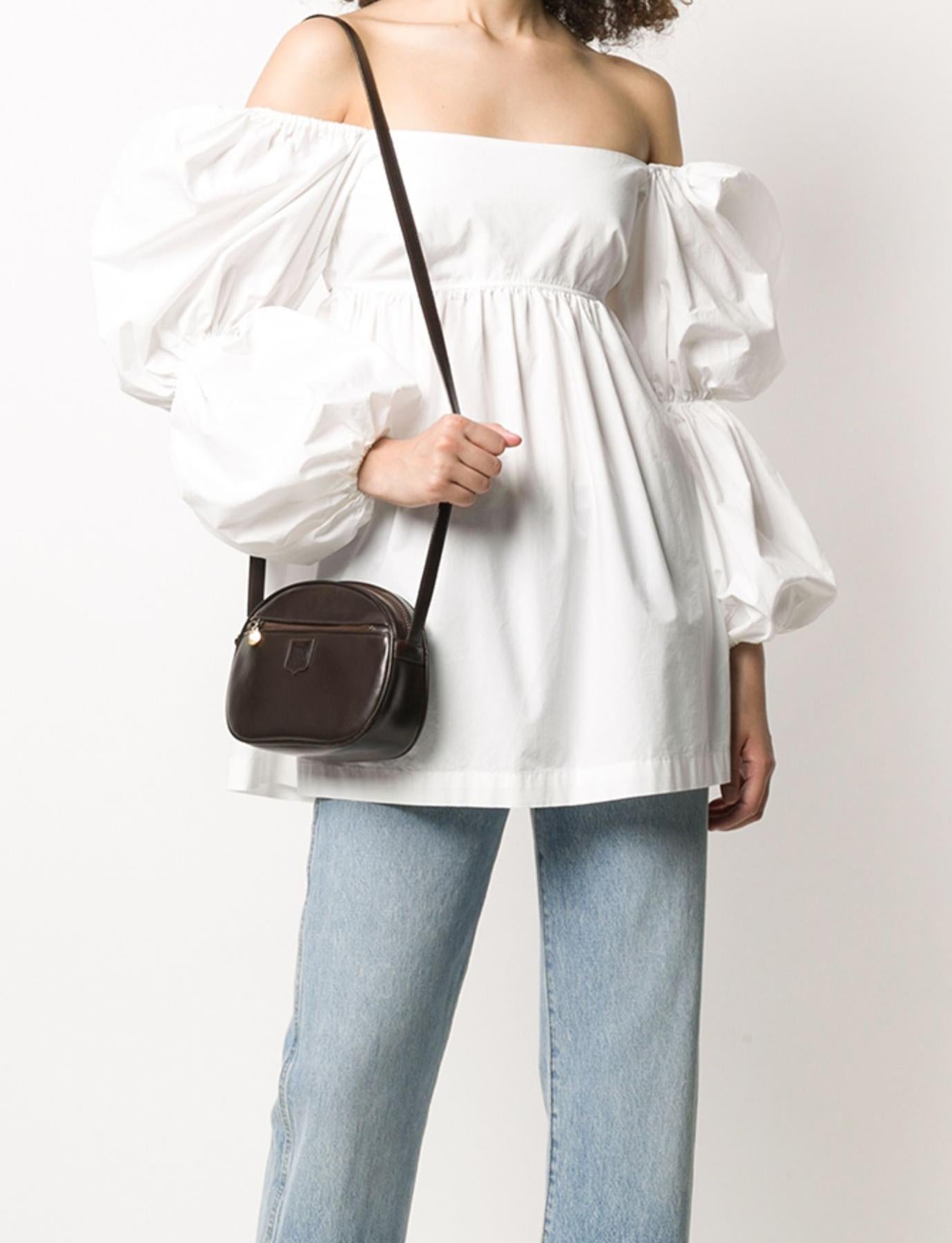 Celine Chocolate Leather Triomphe Shoulder Bag In Good Condition In Paris, FR