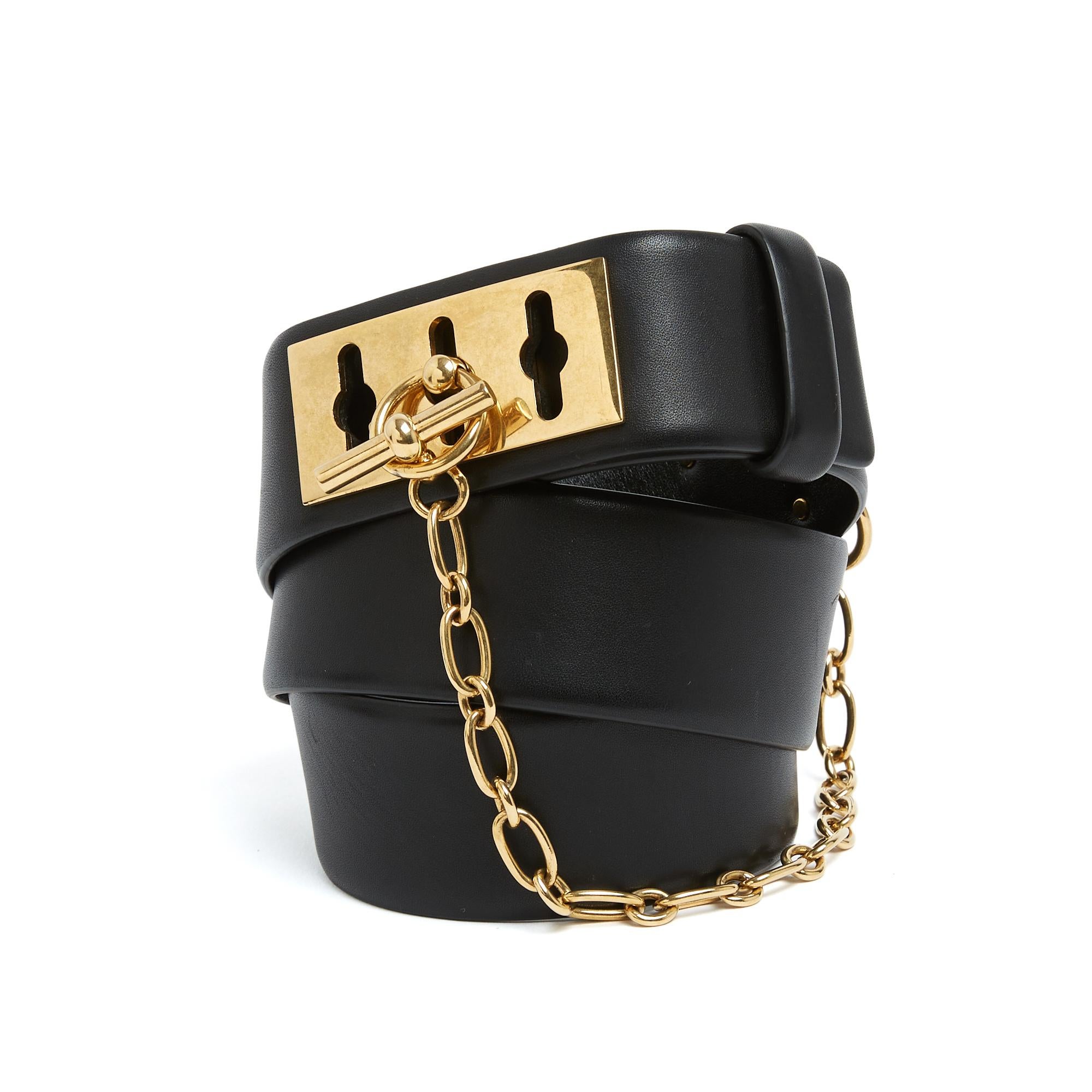 Céline circa 2015 Ceinture T90 Cuir noir Re Edition Ceinture 36 pouces Celine Pour femmes en vente