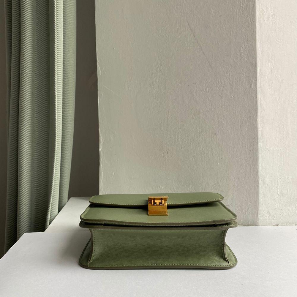 Black CÉLINE, Classic bag in green leather