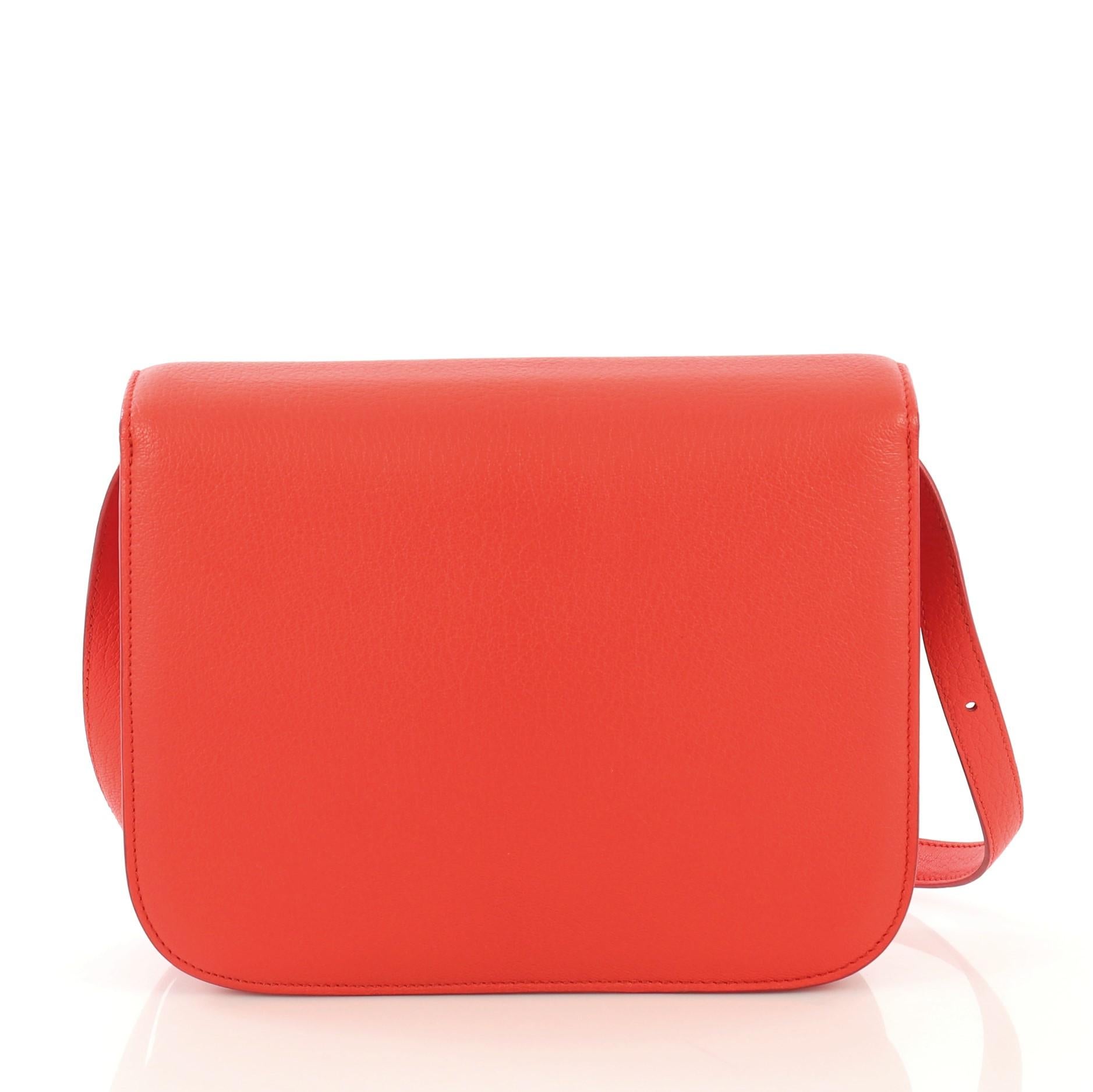 Celine Classic Box Bag Grainy Leather Medium In Good Condition In NY, NY