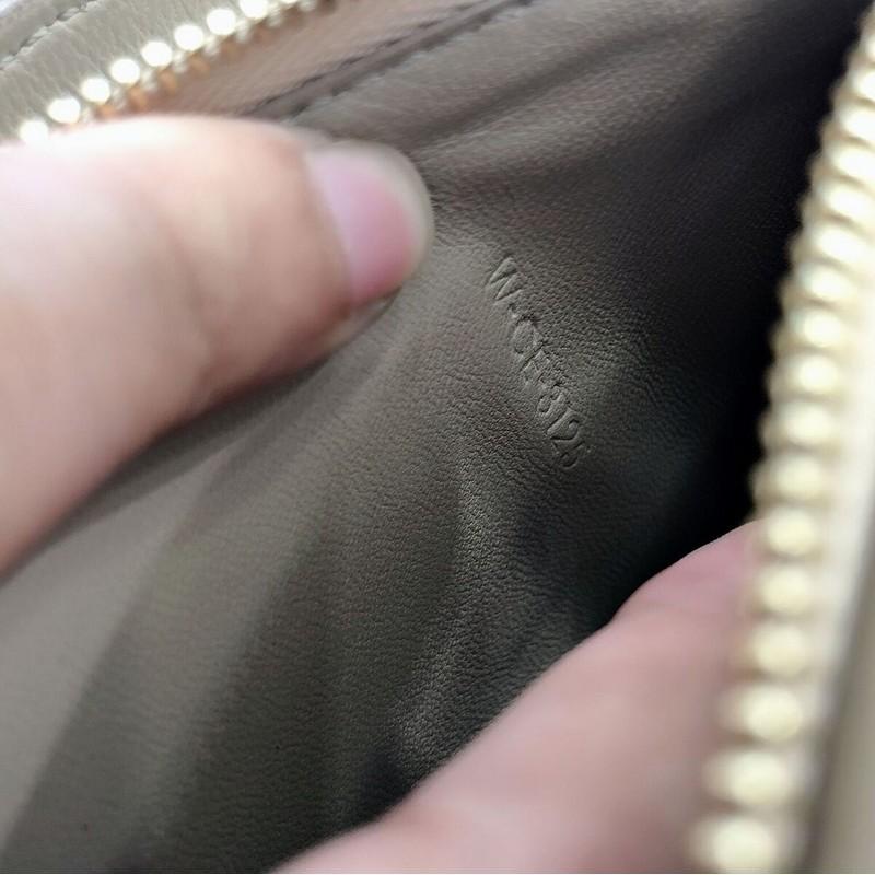 Celine Classic Box Bag Grainy Leather Medium In Good Condition In NY, NY