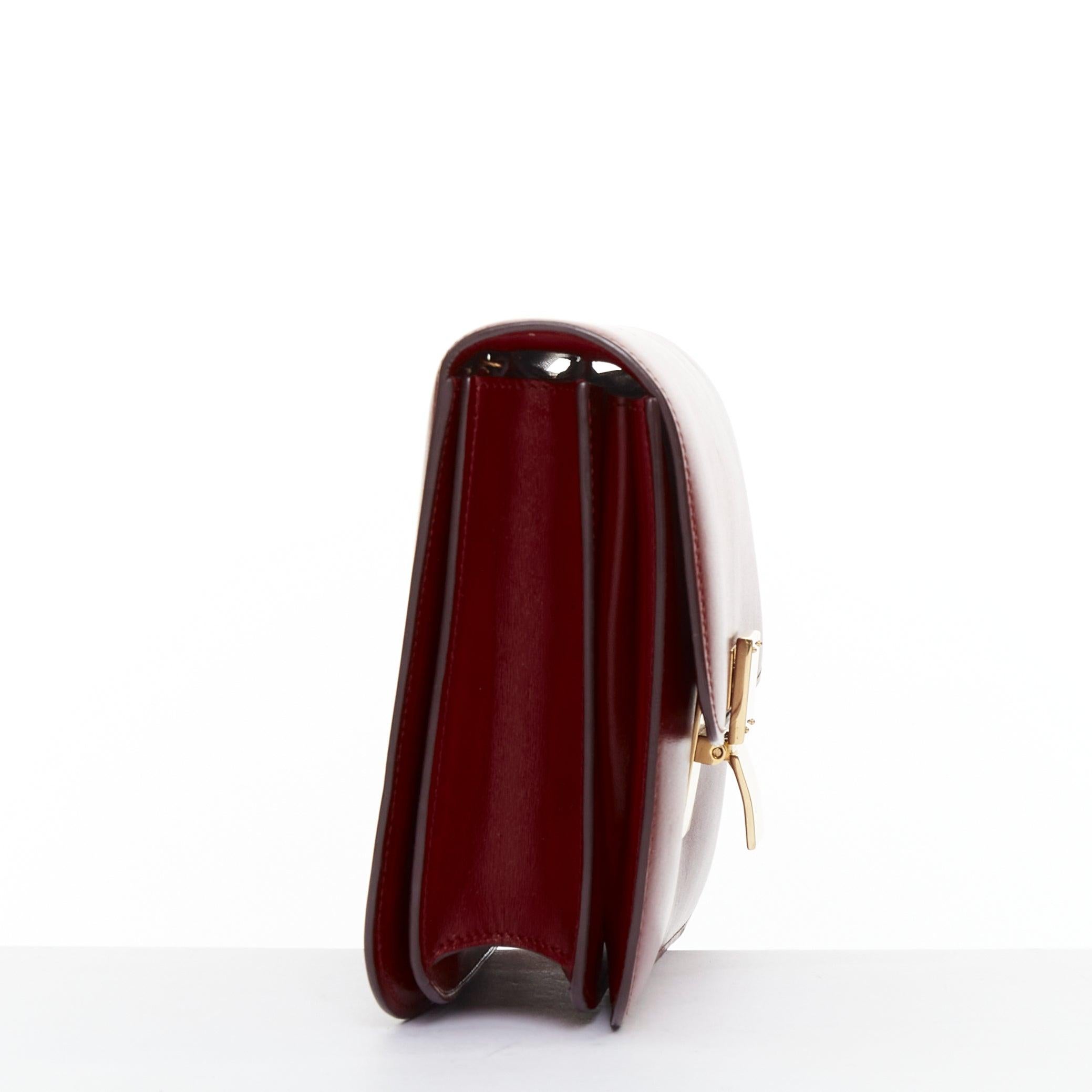 CELINE Classic Box burgundy smooth leather gold clasp crossbody messenger bag In Fair Condition For Sale In Hong Kong, NT