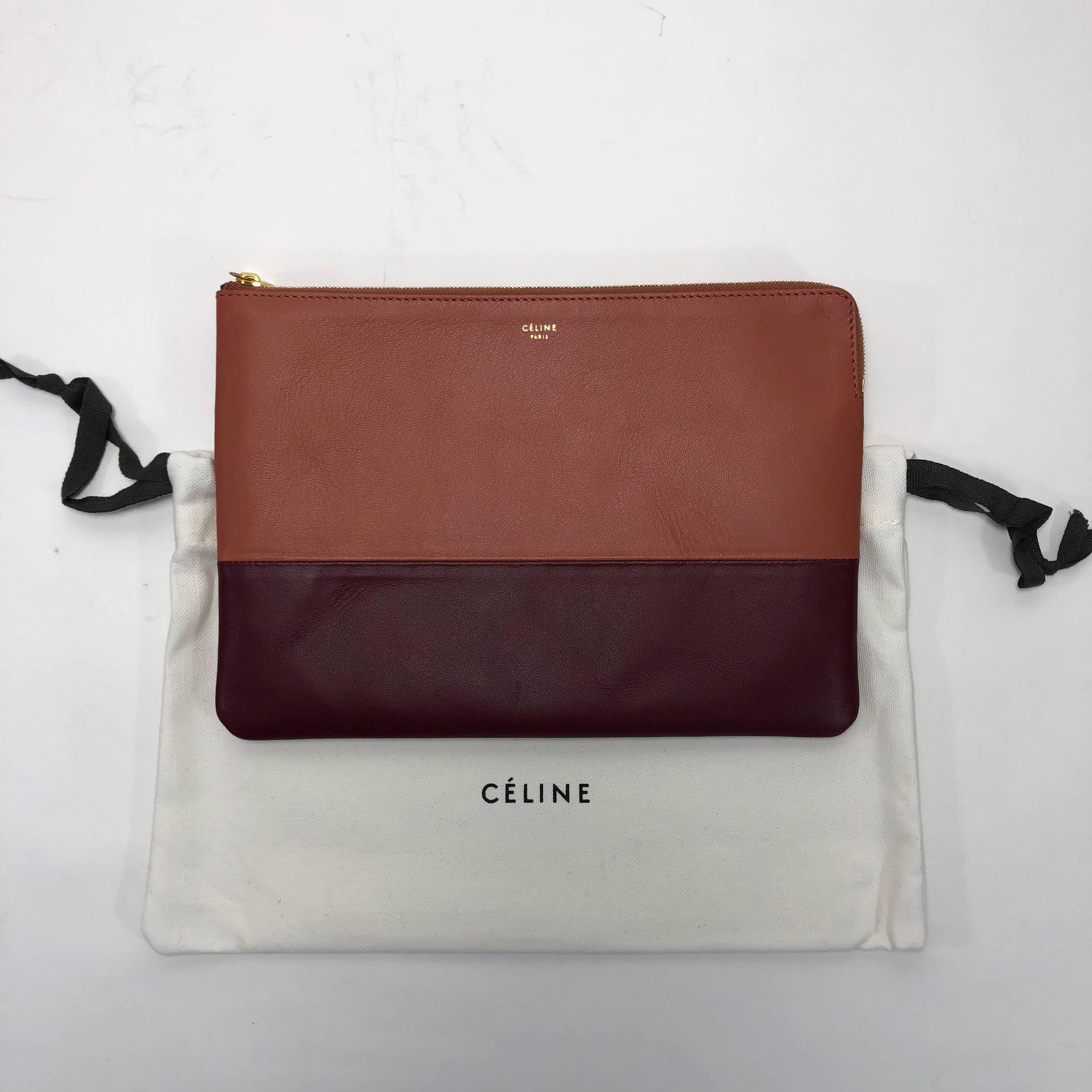 Celine Contrasting Leather Pouch with Gold Hardware For Sale 3