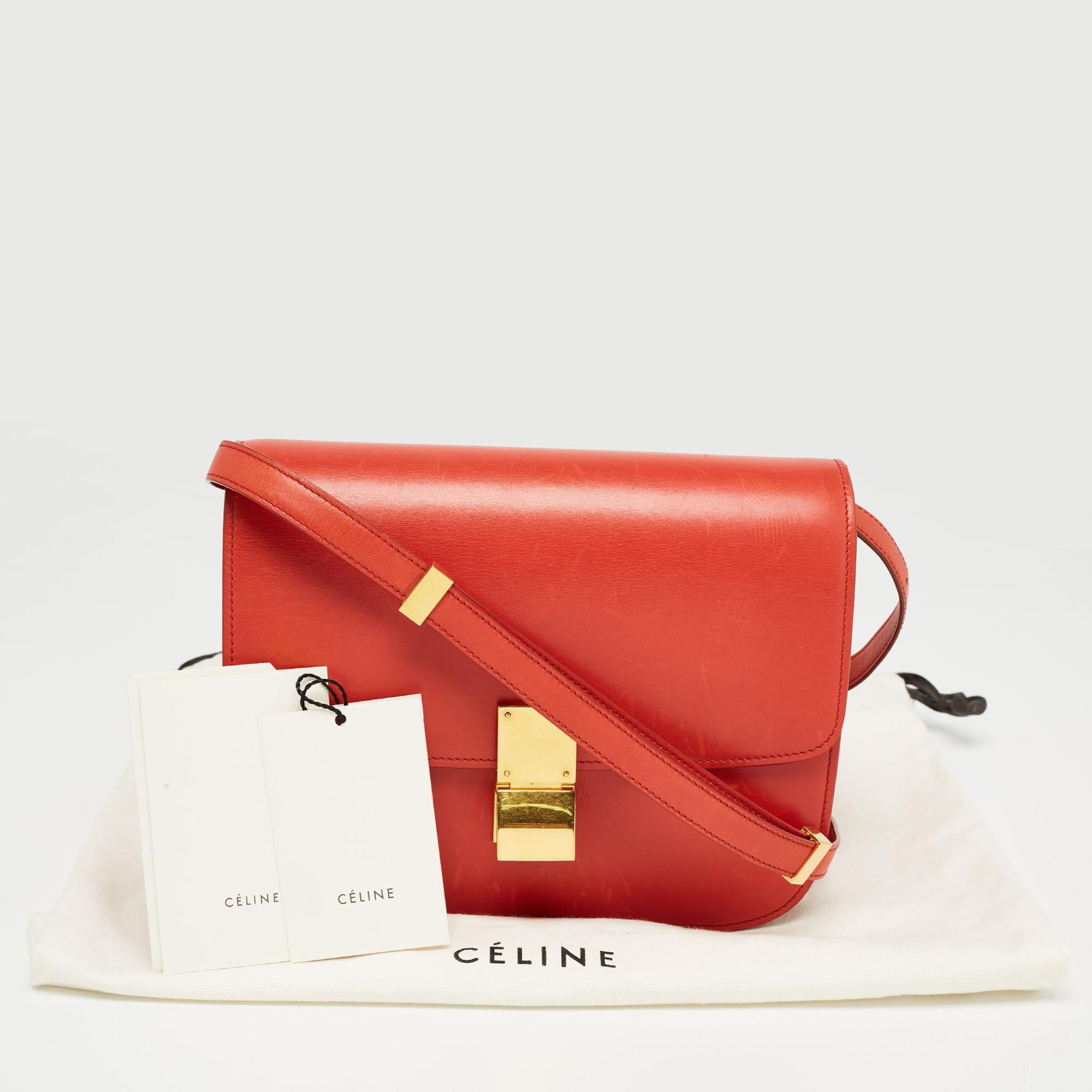 Celine Coral Red Leather Medium Classic Box Shoulder Bag For Sale 16