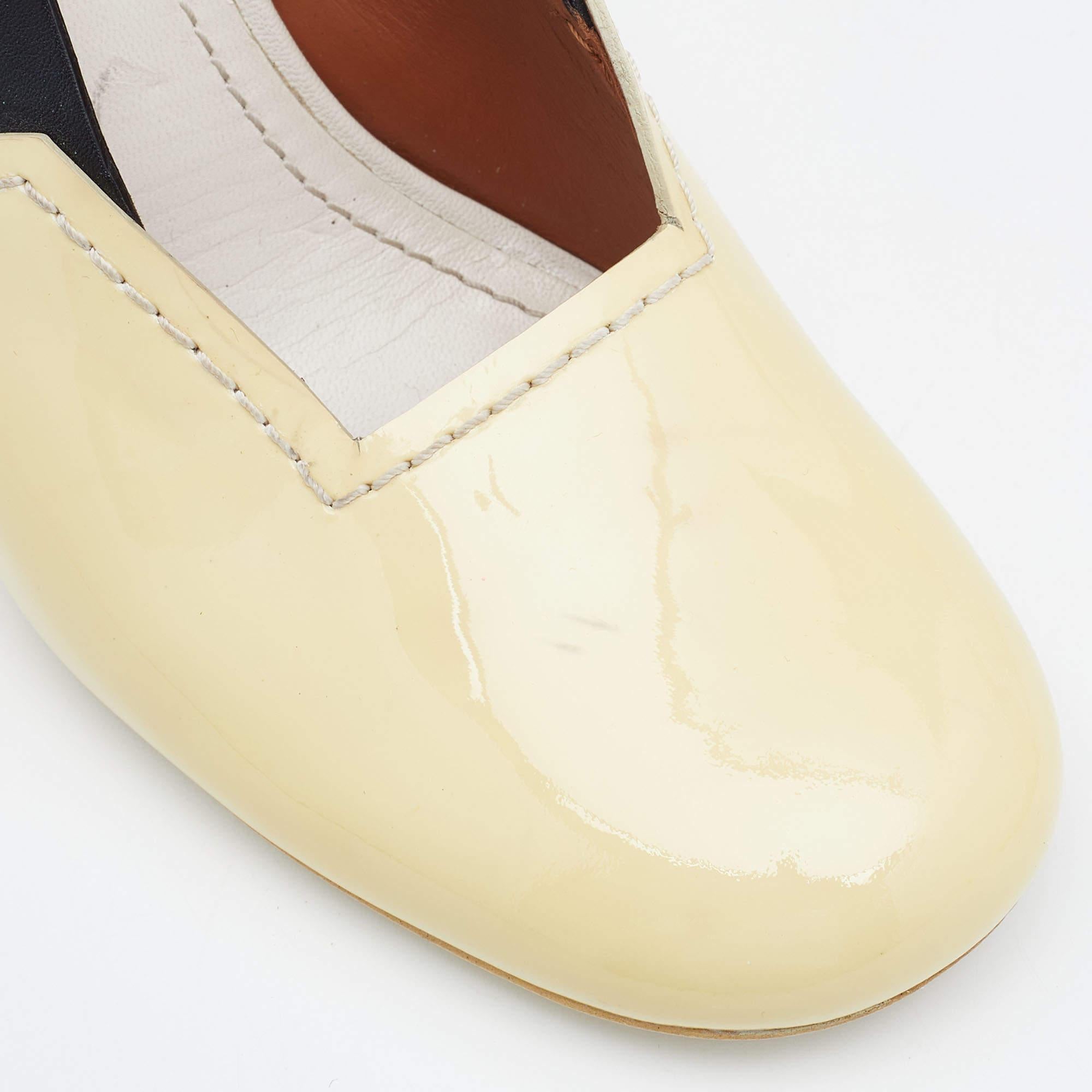 Celine Cream/Black Patent And Leather Slingback Sandals Size 38 2