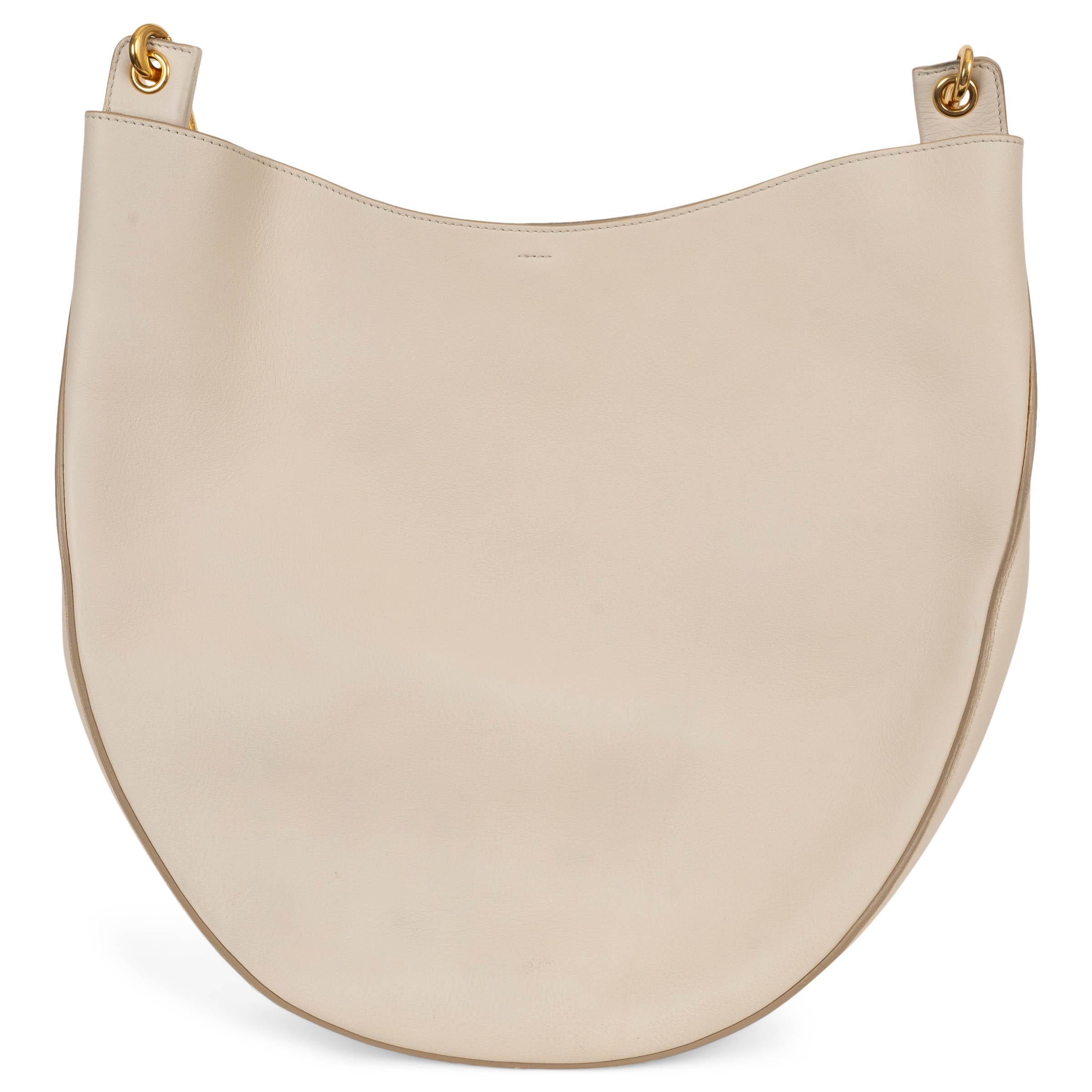 Beige Sac HOBO LARGE en cuir crème de Celine en vente