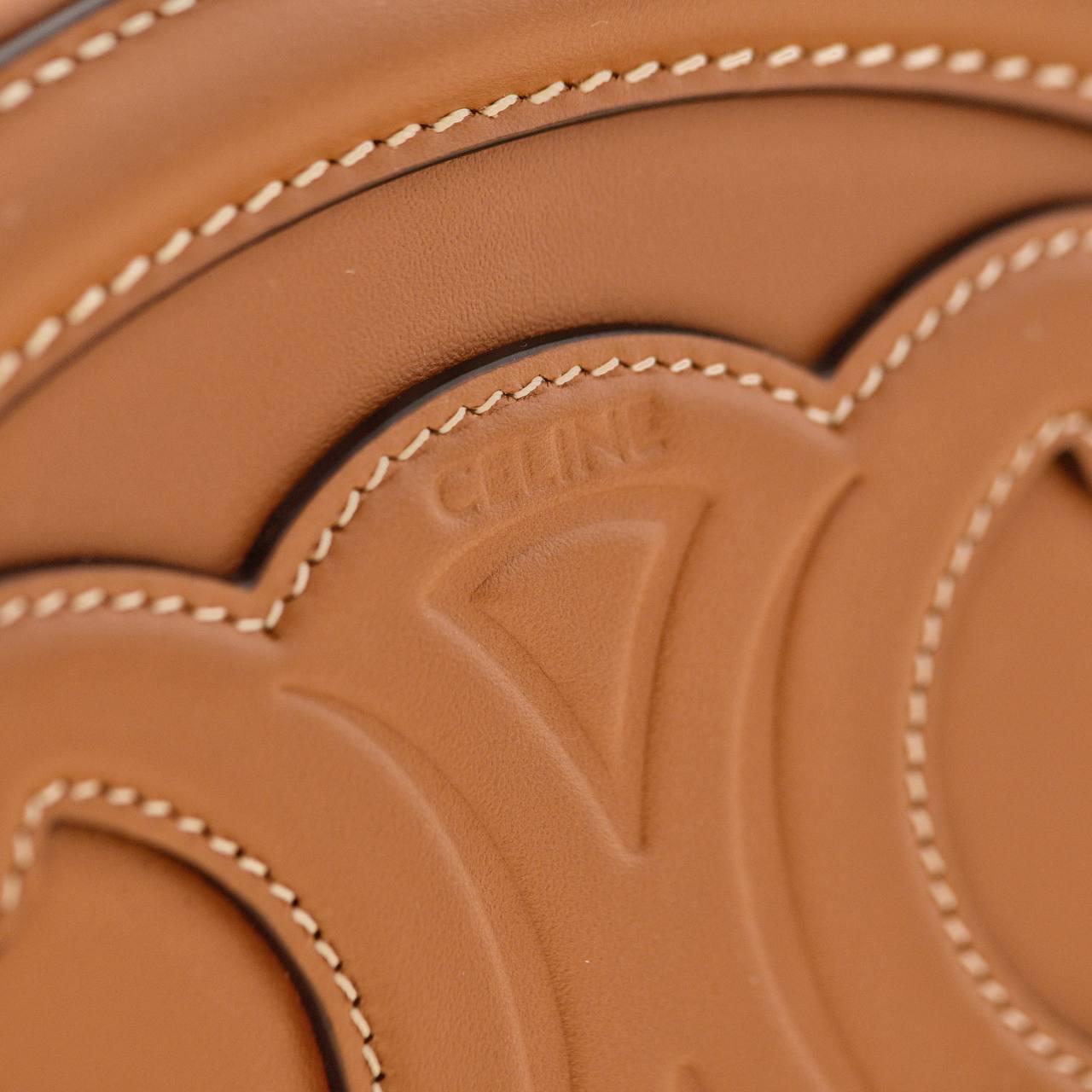 Céline Cuir Triomphe Tan Leather Oval Crossbody Bag For Sale 6