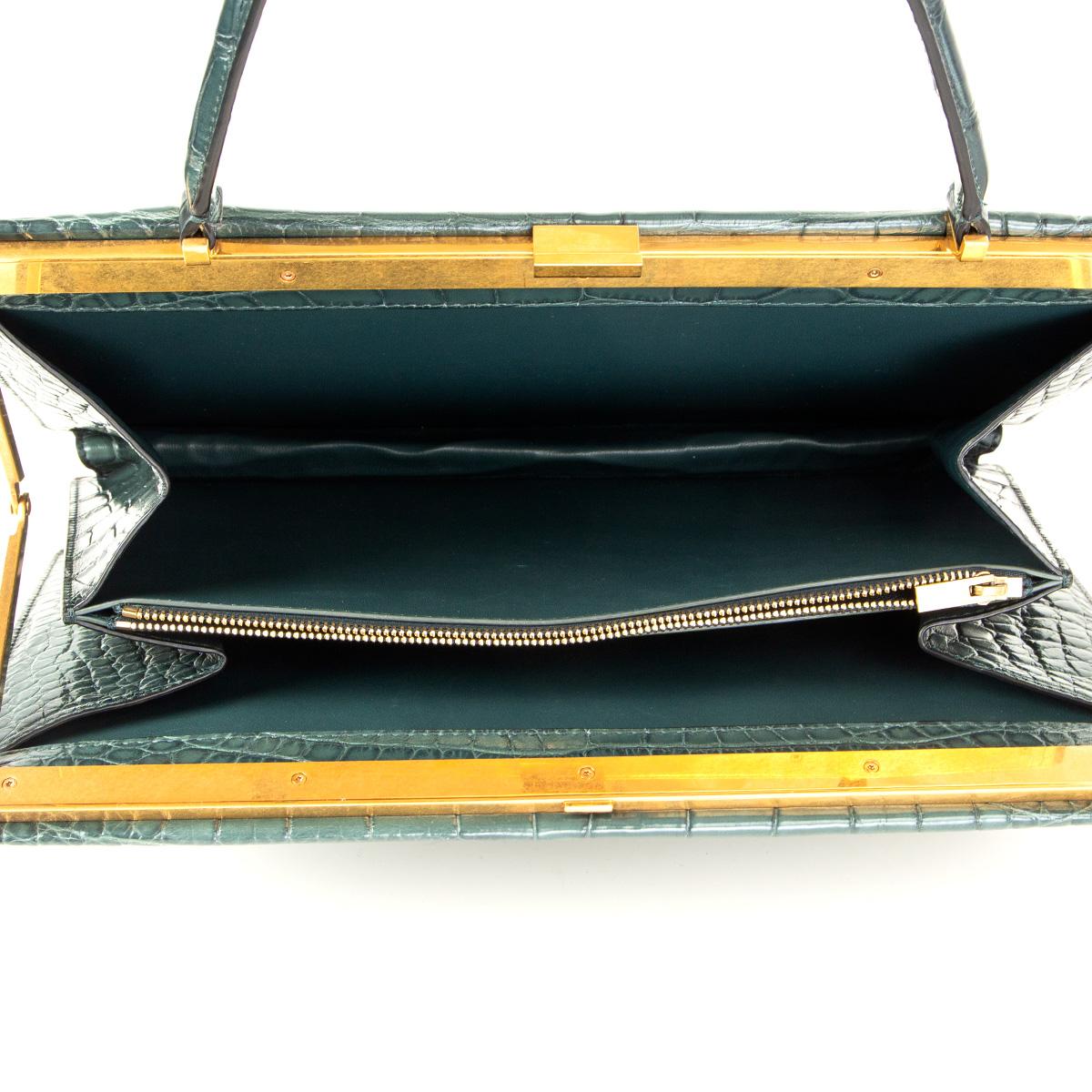 CELINE Cypress green CROCODILE MEDIUM CLASP Shoulder Bag For Sale 1