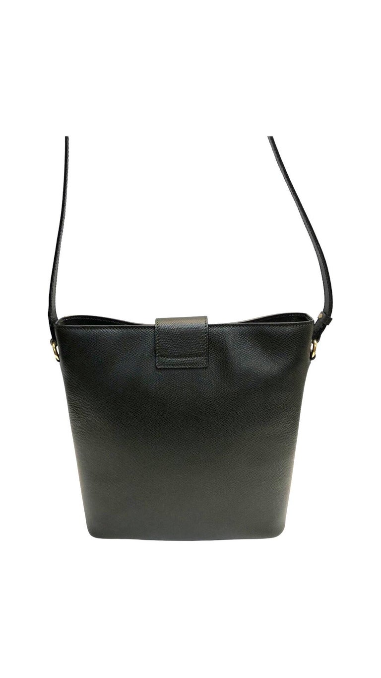 Celine Dark Green Leather Shoulder Bag  In Excellent Condition For Sale In Sheung Wan, HK