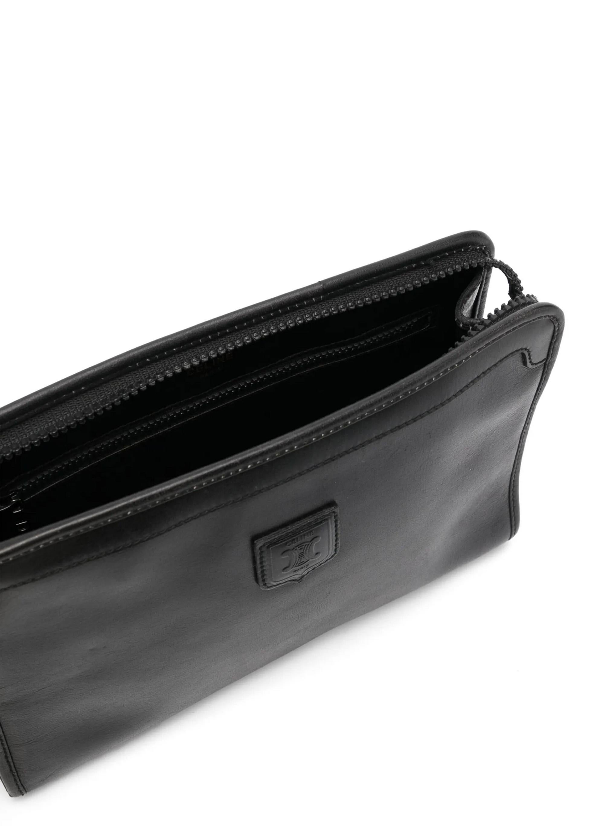 Celine Dark Navy Logo Triomphe Patch Clutch Bag Bon état - En vente à Paris, FR