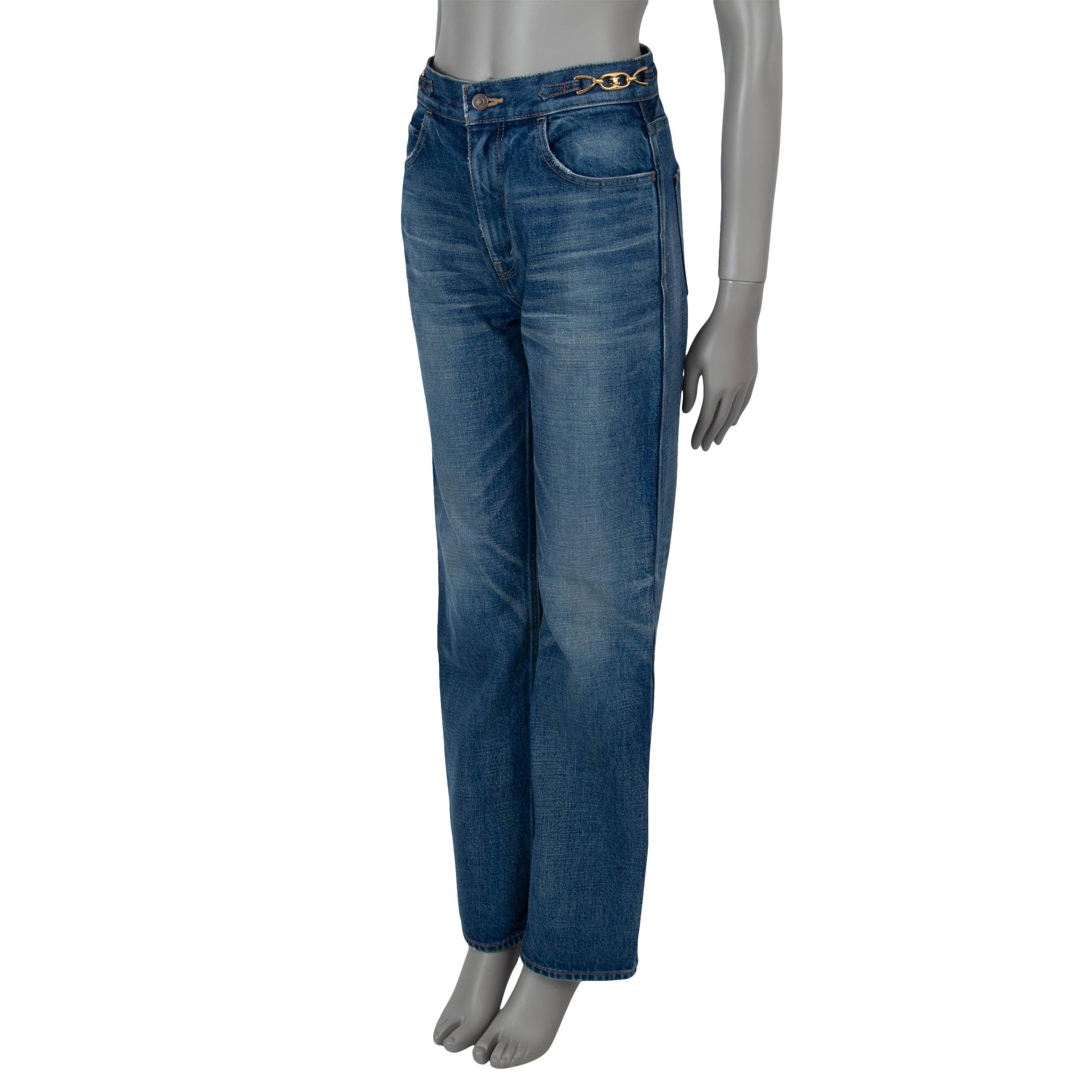 Diese 100% authentische Celine Margaret Jeans aus blauer Baumwolle (100%) bietet eine raffinierte Interpretation des klassischen Denims. Sie haben eine hohe Taille und eine gerade Silhouette und sind an den Seiten mit goldfarbenen Triomphe