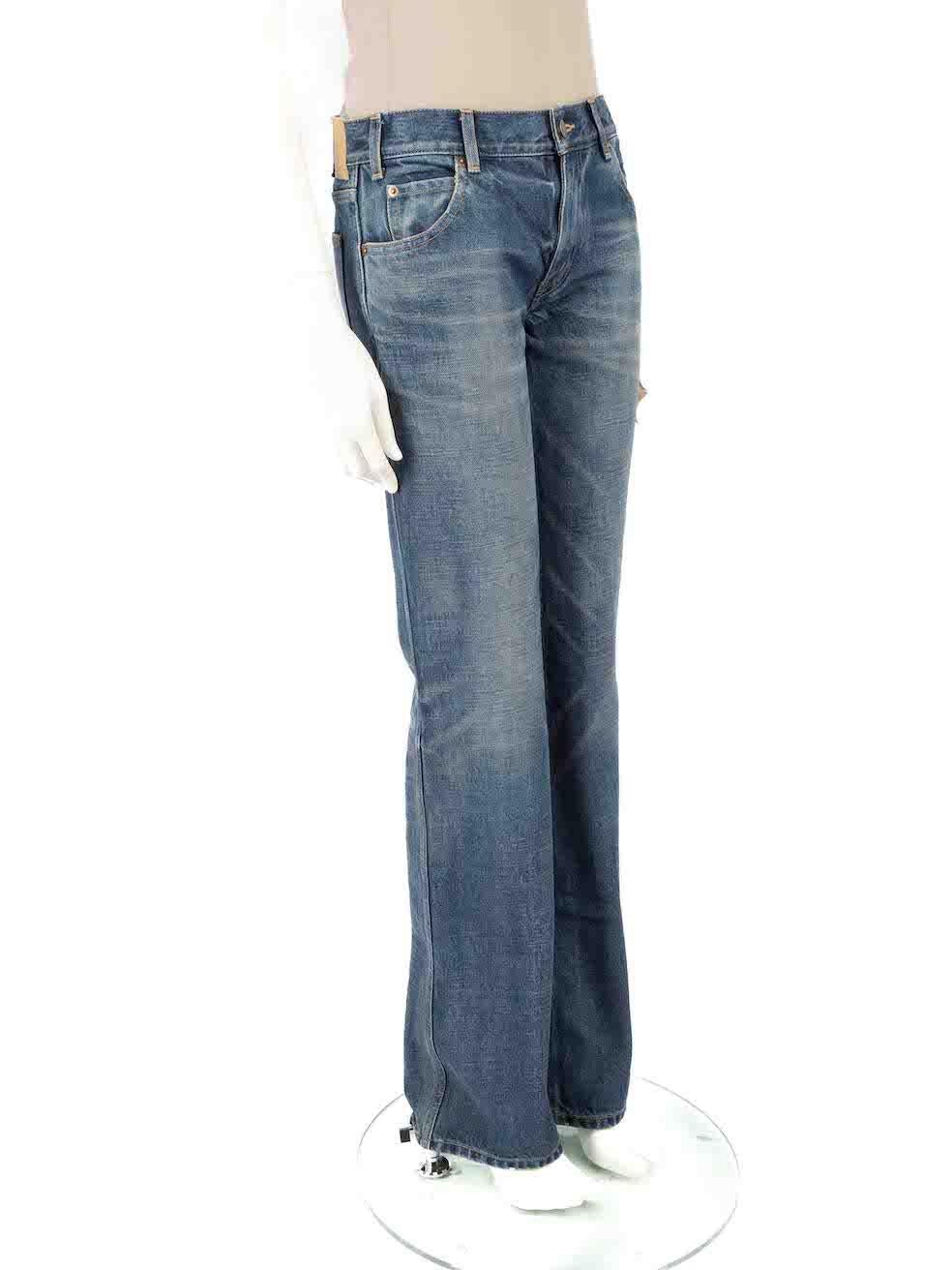 CONDITION is New with tags on this brand new Céline designer item. This item comes with original packaging.
 
 
 
 Details
 
 
 Model: 2N42A365M 07DU
 
 Season: FW23
 
 Dark Union Wash
 
 Denim
 
 Jeans
 
 Wide leg
 
 Low rise
 
 Fly zip and button
