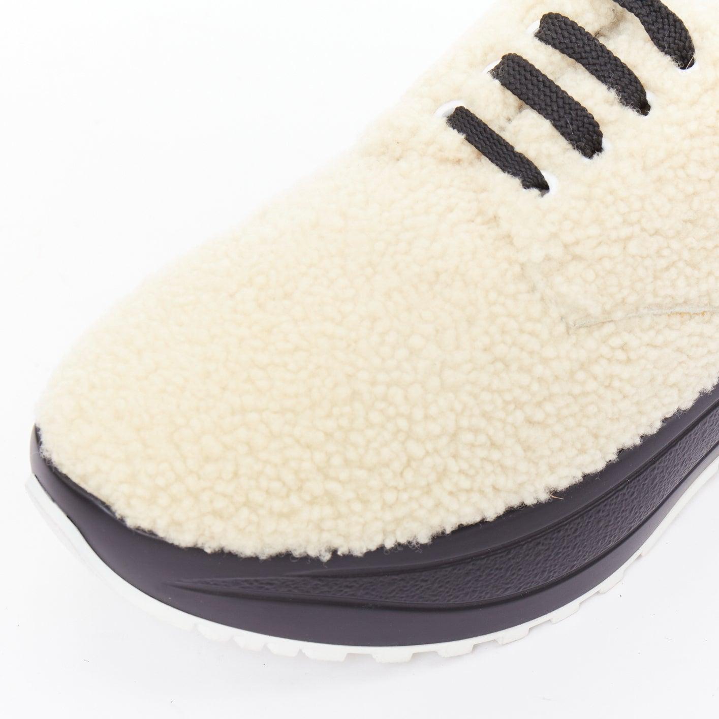 CELINE Entrega beige shearling negro entresuela chunky sneakers EU40 en venta 2