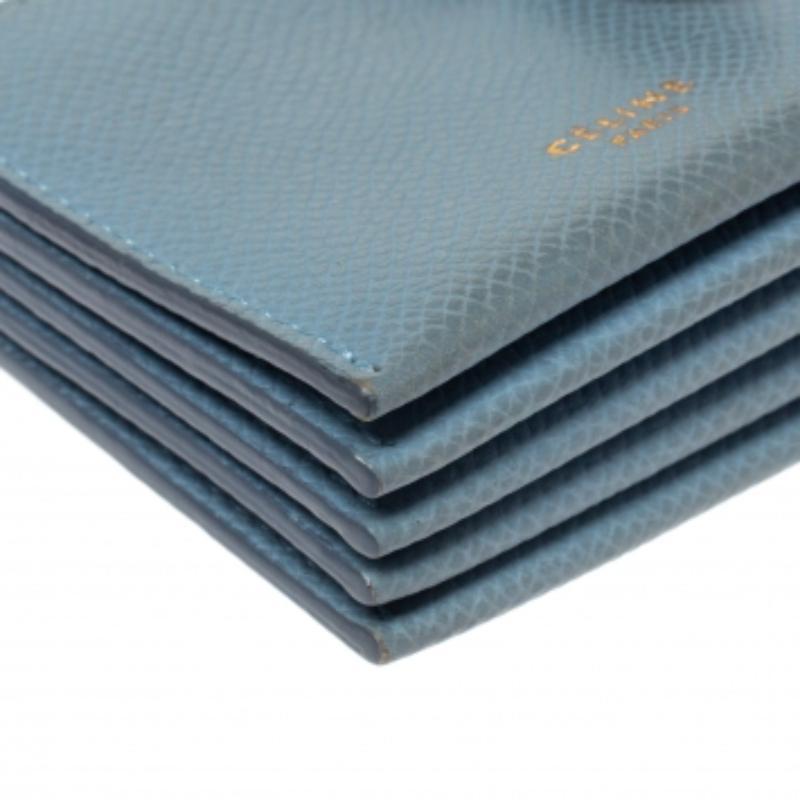 Portacarte Celine in pelle granulata blu polvere Accordeon in vendita 3