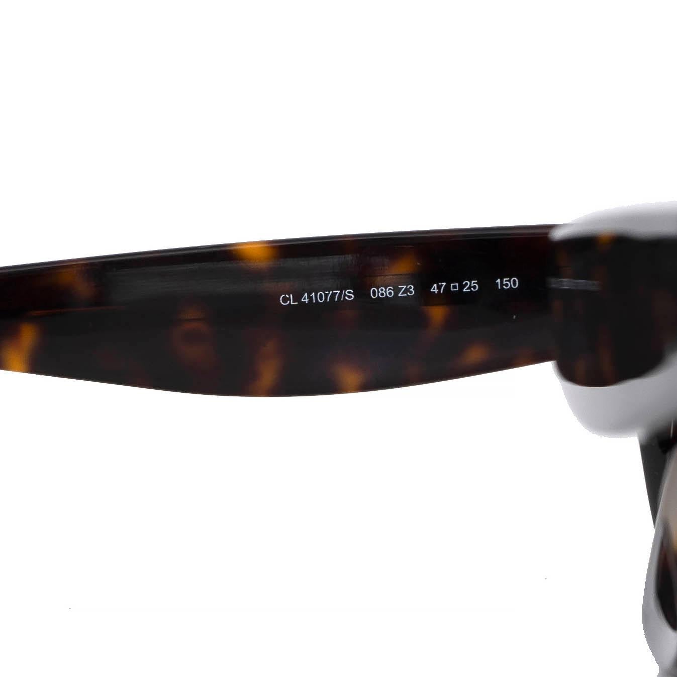 CELINE Ecaille brown Tortoise acetate Sunglasses CL41077/S 086 Z3 In Excellent Condition For Sale In Zürich, CH