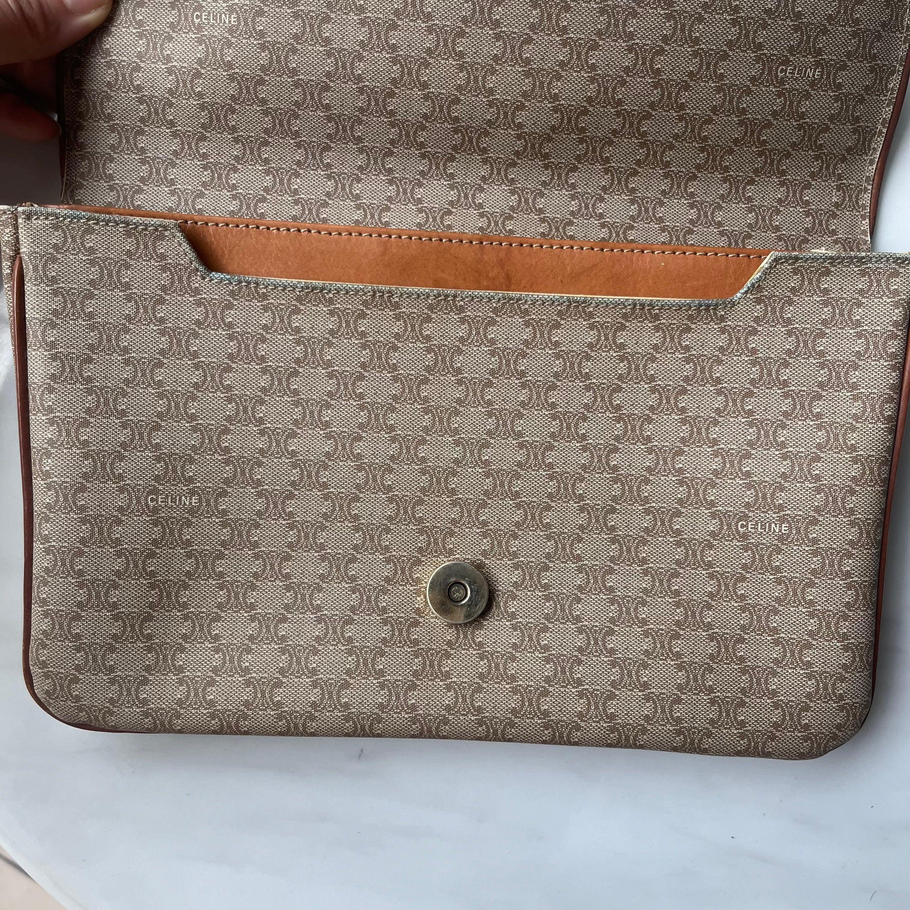 Celine Envelope Clutch bag in Brown Monogram For Sale 6
