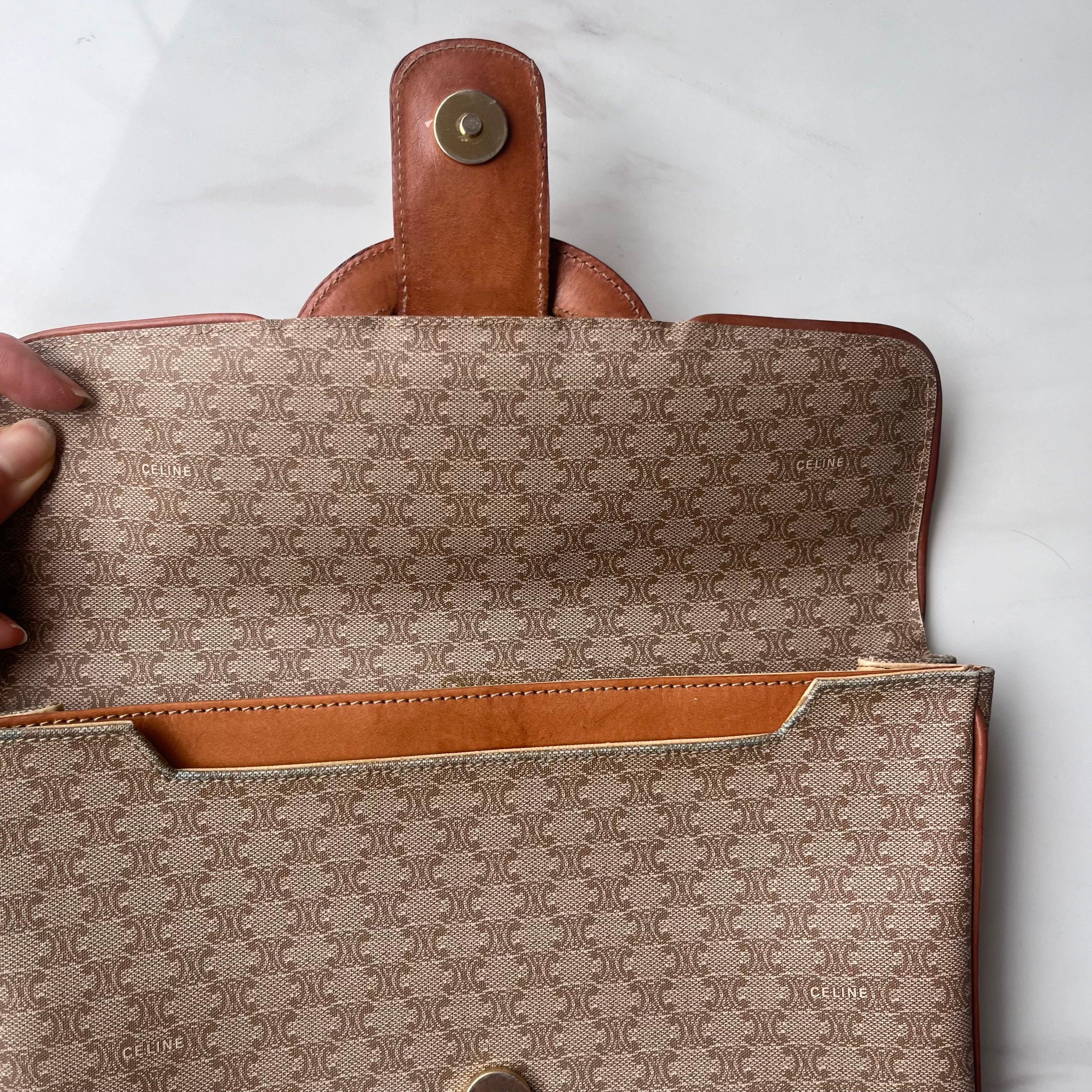 Celine Envelope Clutch bag in Brown Monogram For Sale 7