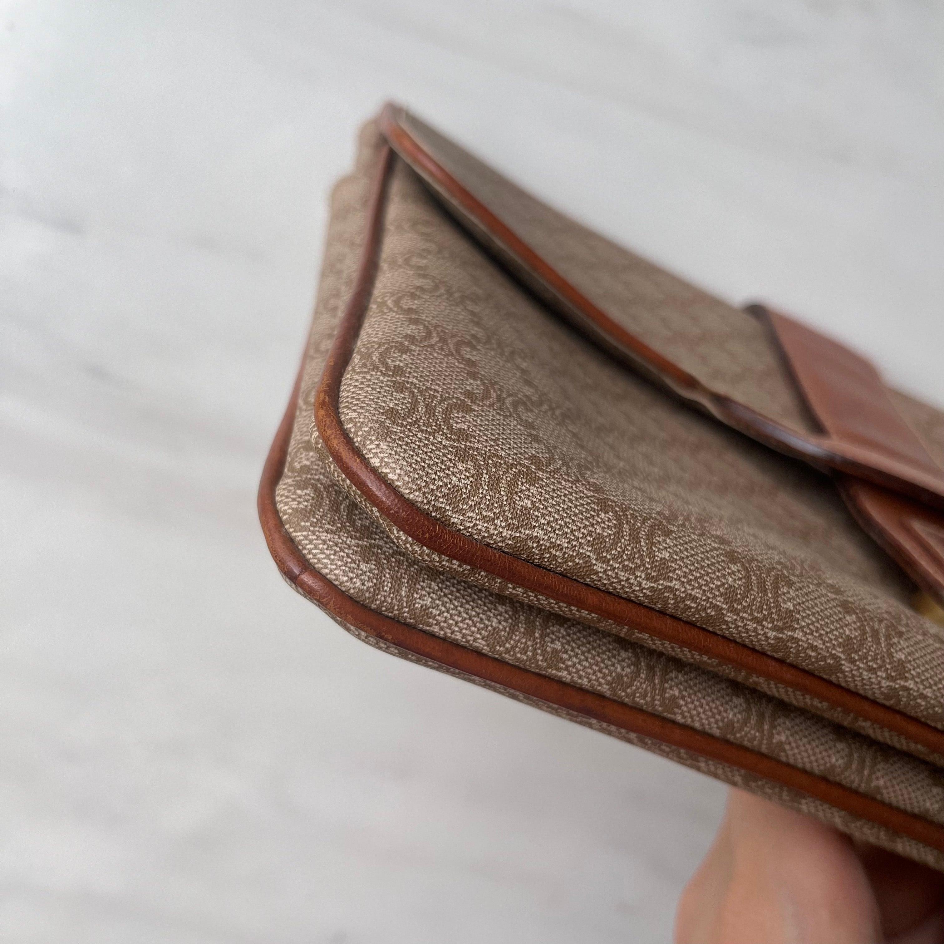 Celine Envelope Clutch bag in Brown Monogram For Sale 2