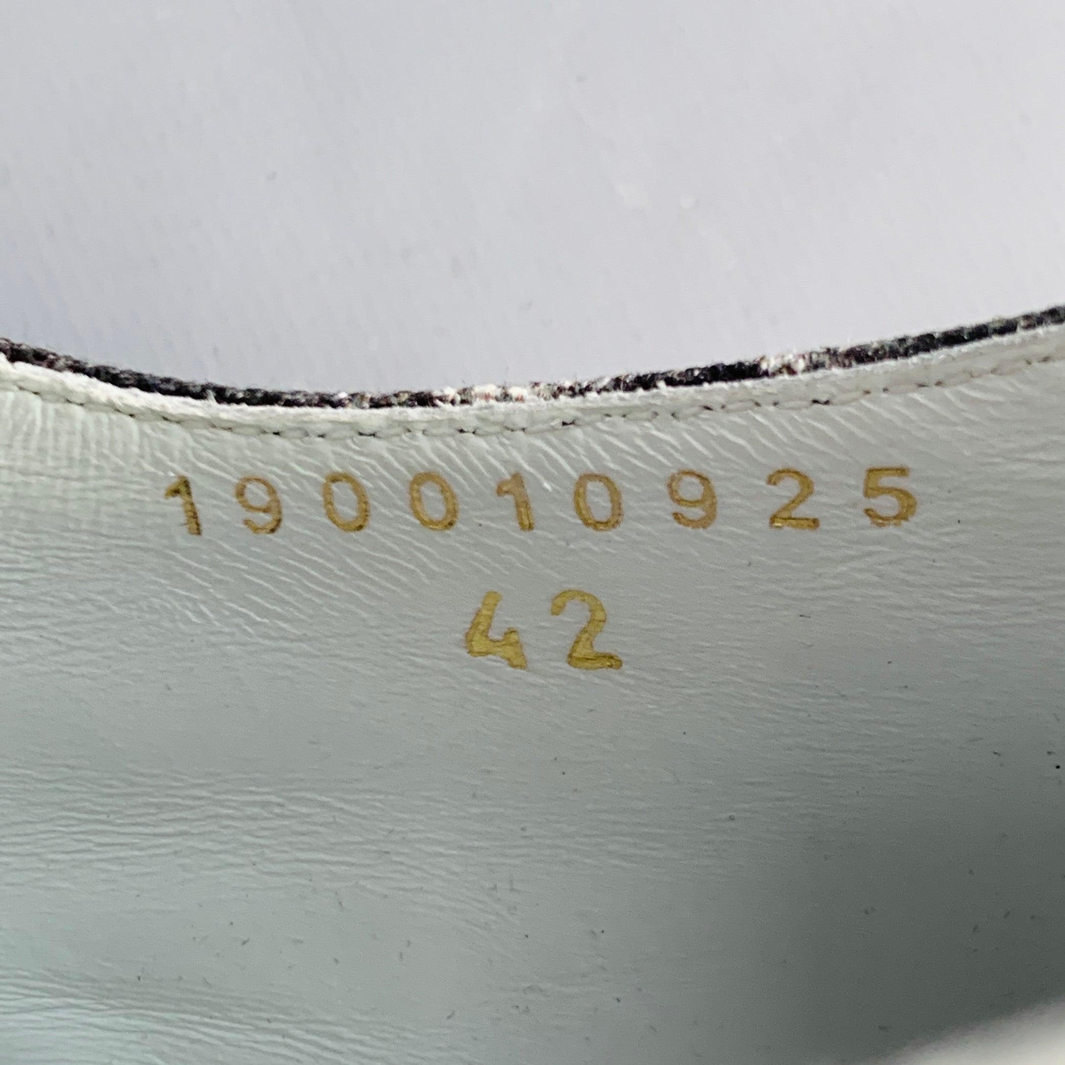 Celine Fall 2019 Size 9 Black White Marbled Canvas Lace-Up Sneakers en vente 3