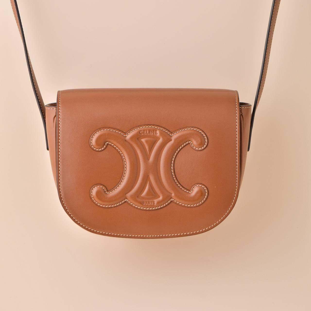 Brown Céline Folco Cuir Triomphe Calfskin Tan Shoulder Bag For Sale