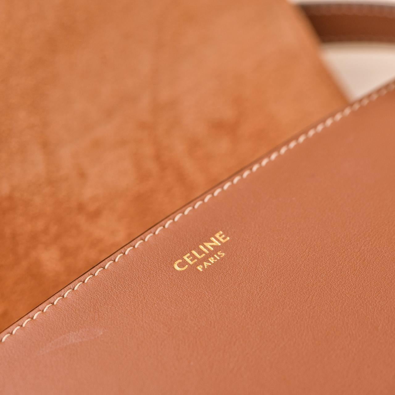 Céline Folco Cuir Triomphe Calfskin Tan Shoulder Bag For Sale 2