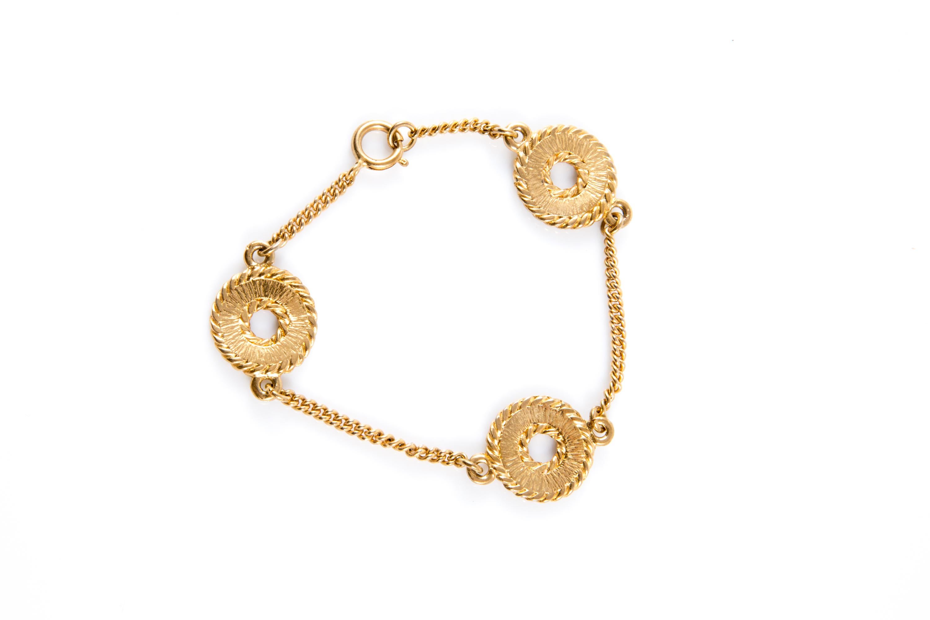 Bracciale a catena Celine in tonalità oro In condizioni buone in vendita a Paris, FR