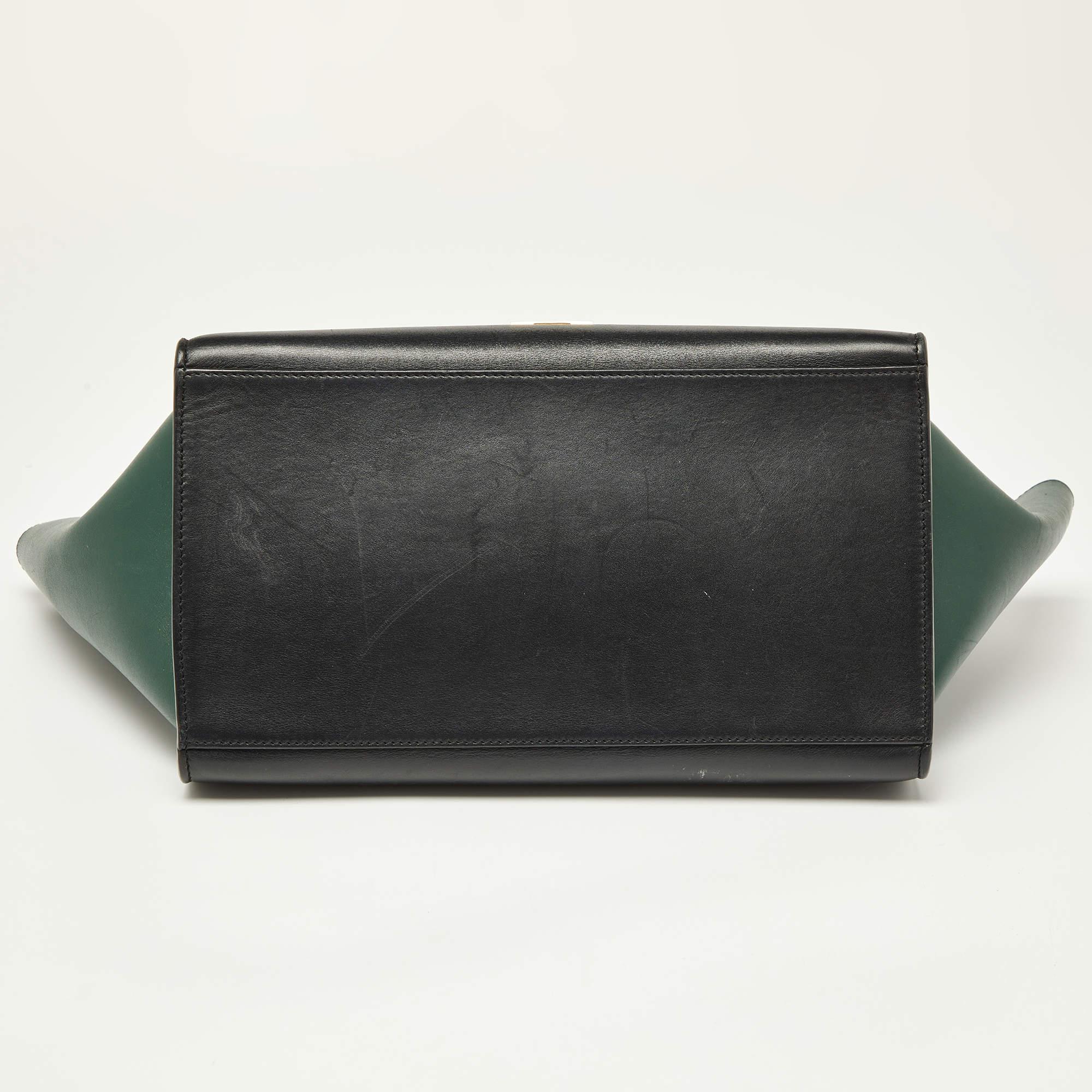 Celine Green/Black Leather Medium Trapeze Bag For Sale 4