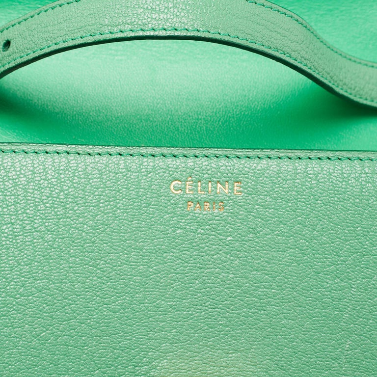 Celine Green Leather Medium Classic Box Shoulder Bag at 1stDibs