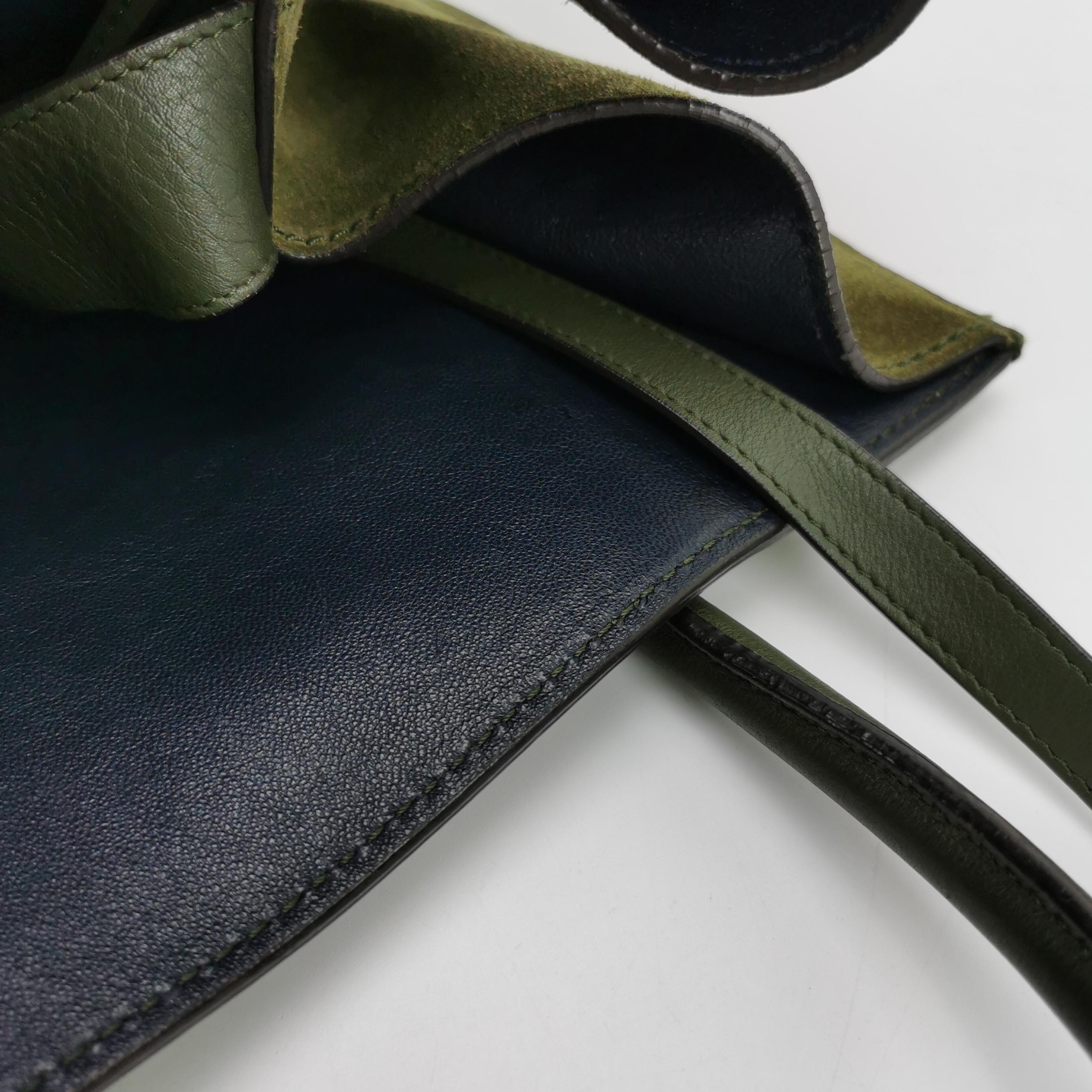 Celine Green Phantom Mini Green Suede Leather 30cm en vente 6