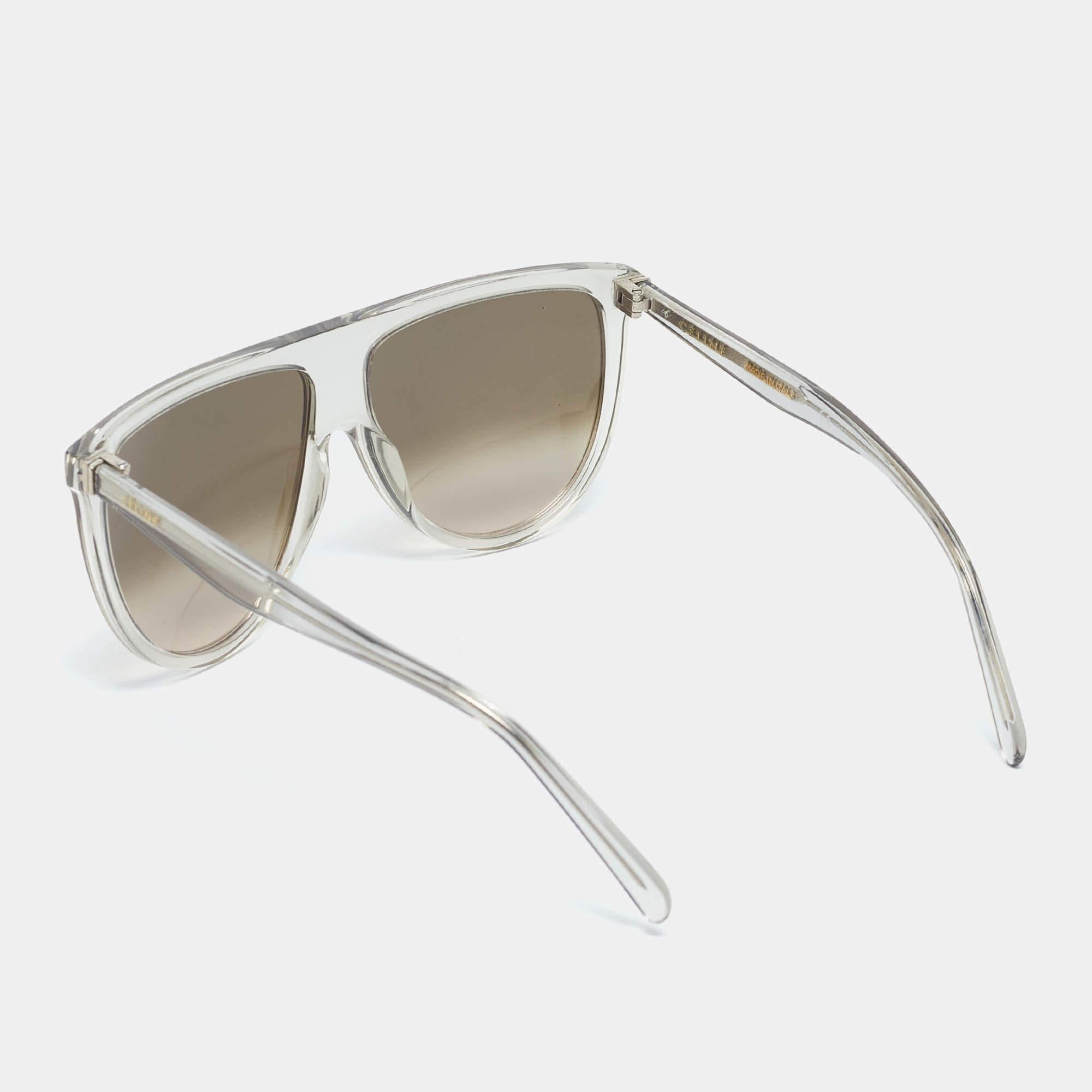 Occhiali da sole Celine Grey Gradient CL41435/S Thin Shadow Oversized In condizioni buone in vendita a Dubai, Al Qouz 2