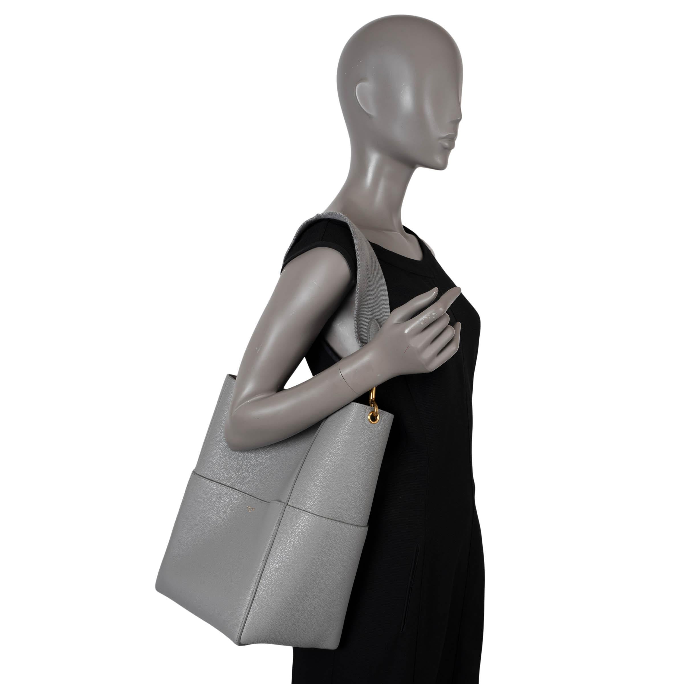 CELINE grey grained leather SANGLE LARGE Bucket Shoulder Bag 2