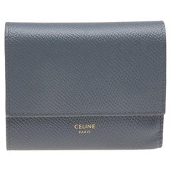 Celine - Petit portefeuille à trois volets en cuir grainé gris