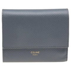 Celine - Petit portefeuille à trois volets en cuir grainé gris