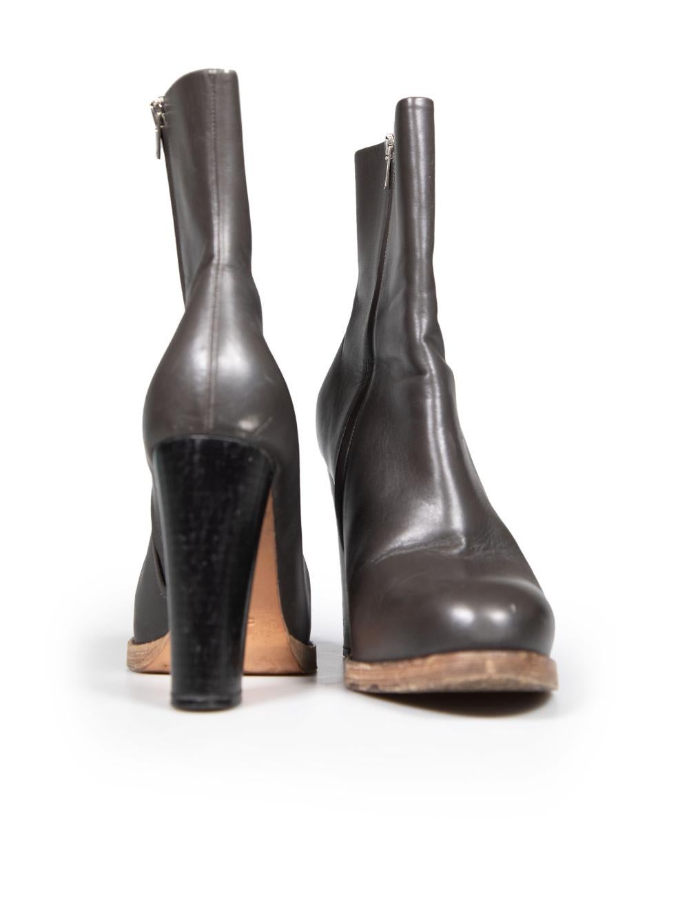 Gray Céline Grey Leather Ankle Boots Size IT 41 For Sale