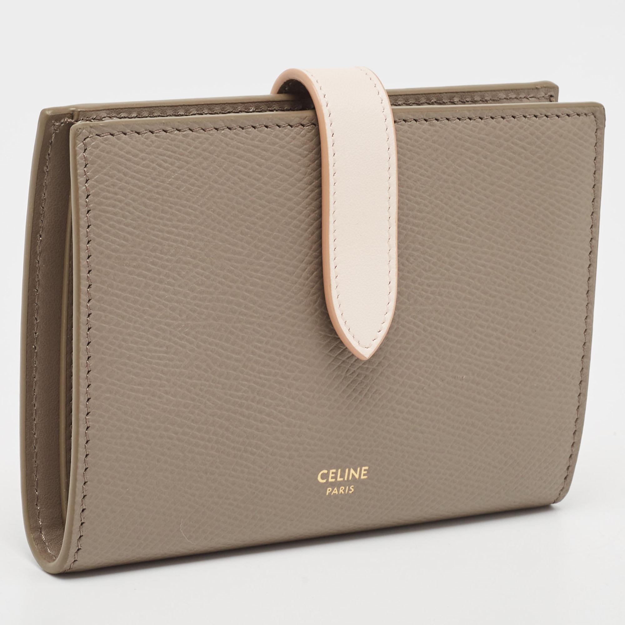 Celine Grey/Pink Leather Medium Compact Wallet In Excellent Condition In Dubai, Al Qouz 2