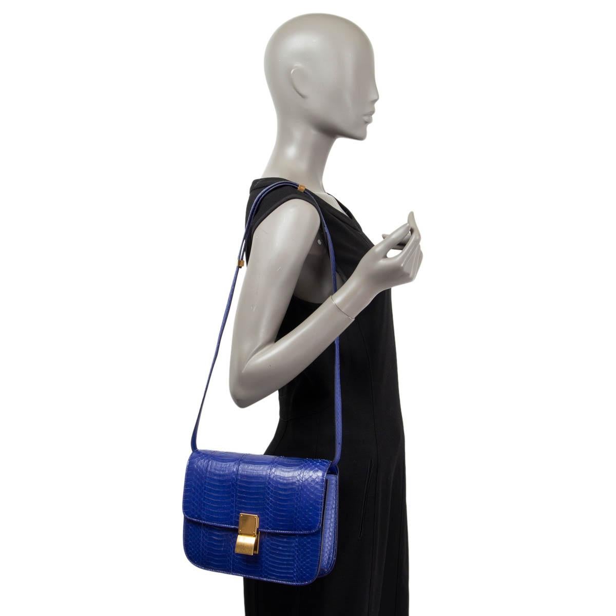CELINE Indigo blue PYTHON CLASSIC MEDIUM BOX Shoulder Bag In Excellent Condition For Sale In Zürich, CH