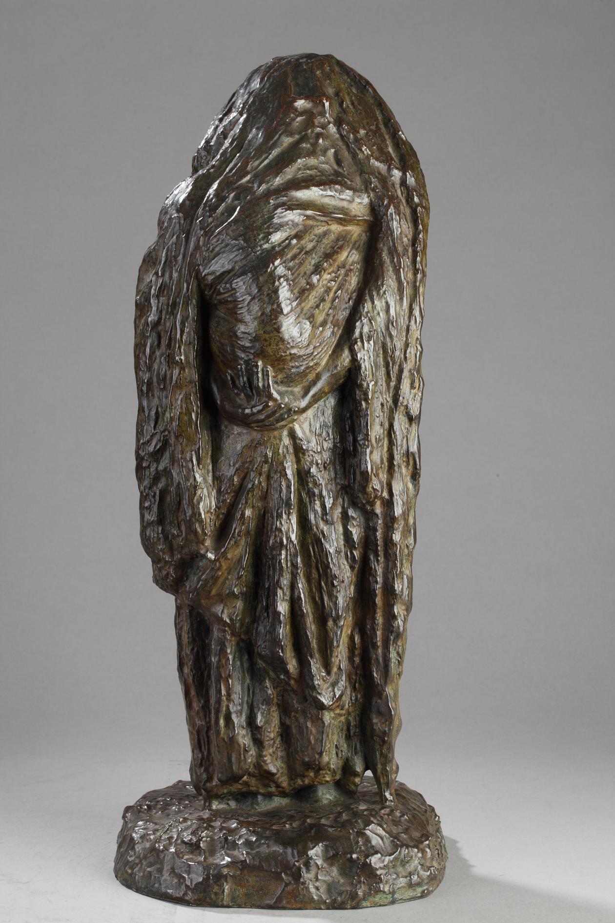 Beduinenmutter mit Kind
von Céline LEPAGE (1882-1928)

Bronze mit dunkler grünlich-brauner Patina
signiert auf dem Sockel 