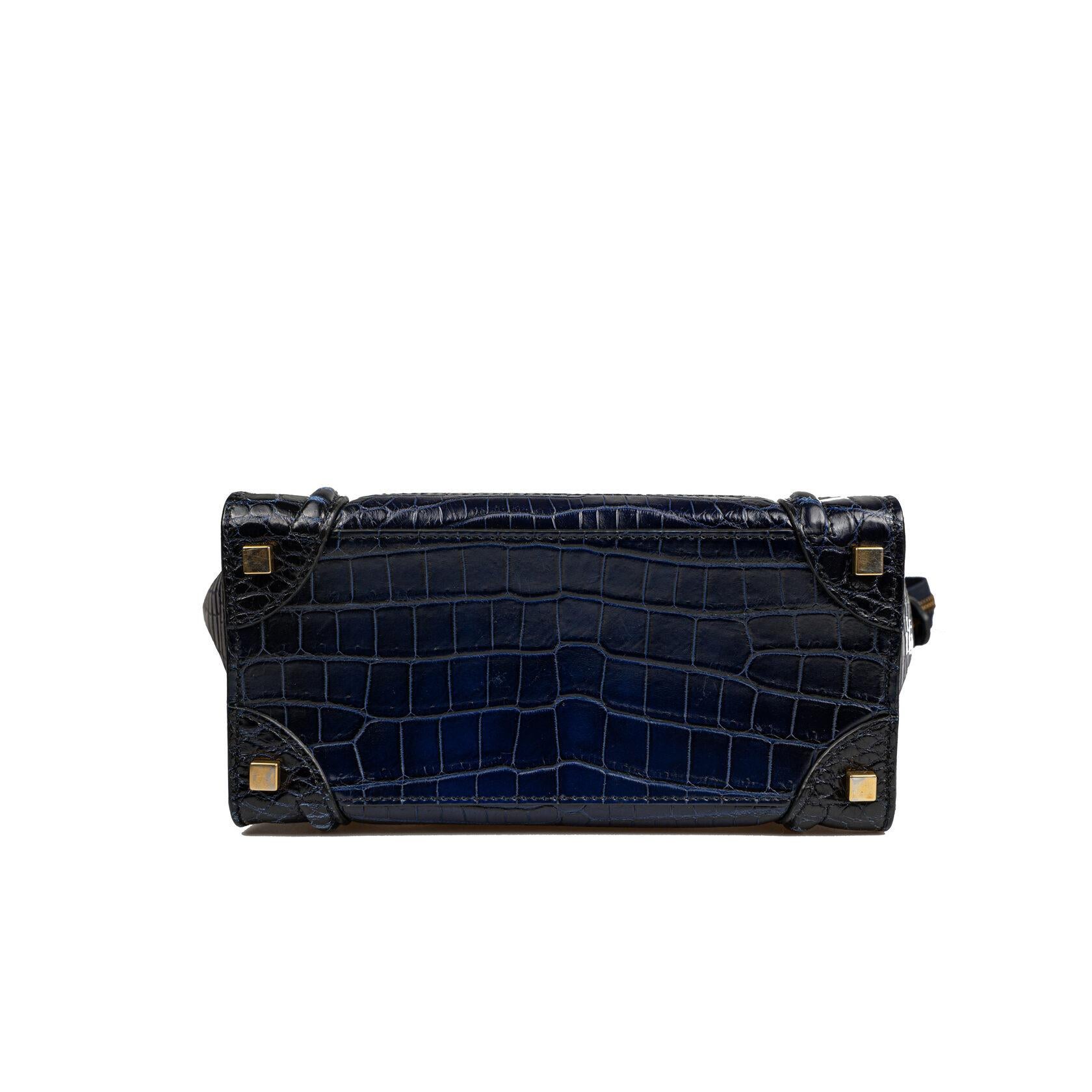 Celine Luggage Micro in Crocodile Leather Dark Blue For Sale 6