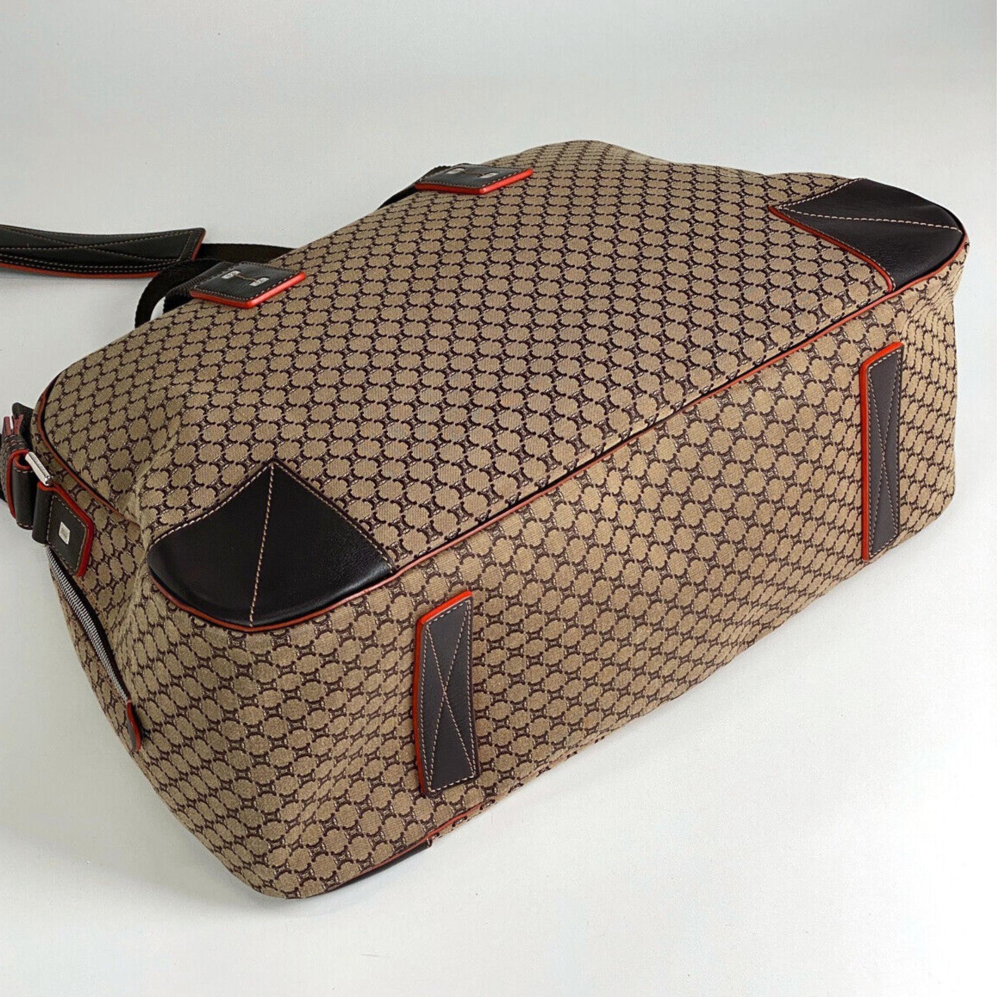 Color: Brown monogram Macadam Pattern
Material: Canvas with leather finishes
Measures: H 13” x L 18” x D 7”
Drop: 6”
Condition: Very good. Faint hairline marks from handling. Looks rarely used. Pristine.

Made in Italy