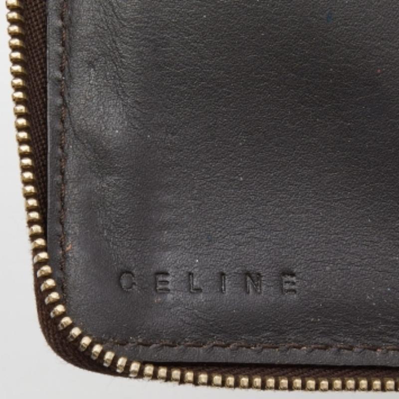 Cartera Continental con Cremallera de Lona y Piel de Cocodrilo Celine Macadam en venta 4