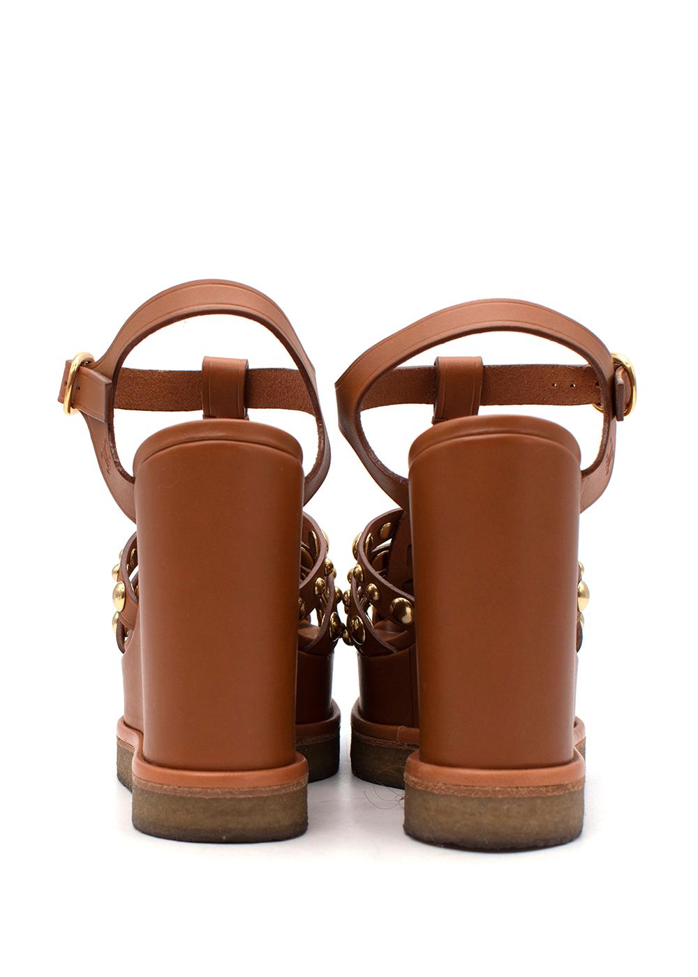 Braune und hellbraune Ledersandalen mit Keilabsatz von Celine Manon im Zustand „Hervorragend“ in London, GB