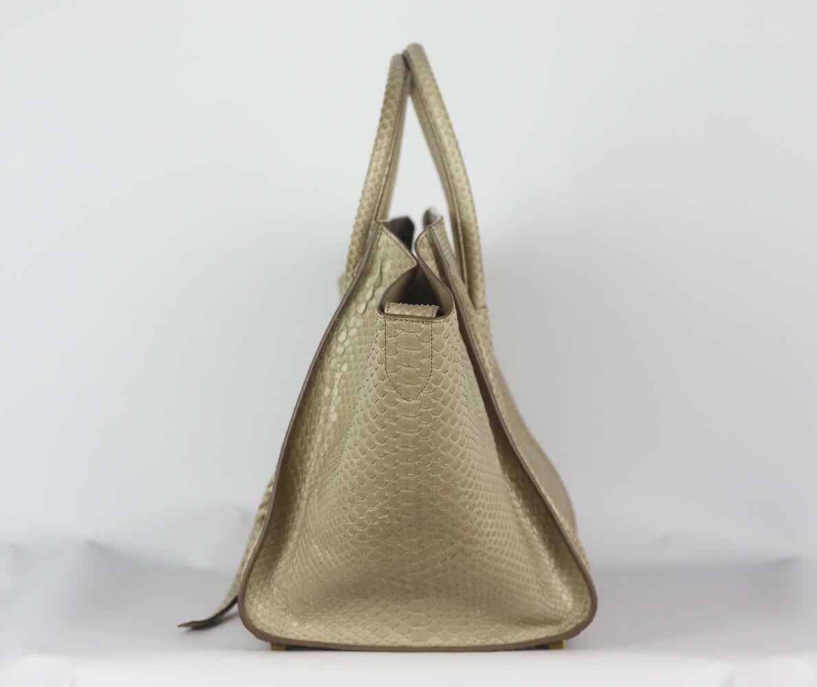 Beige Sac fourre-tout Phantom en python de taille moyenne Celine en vente