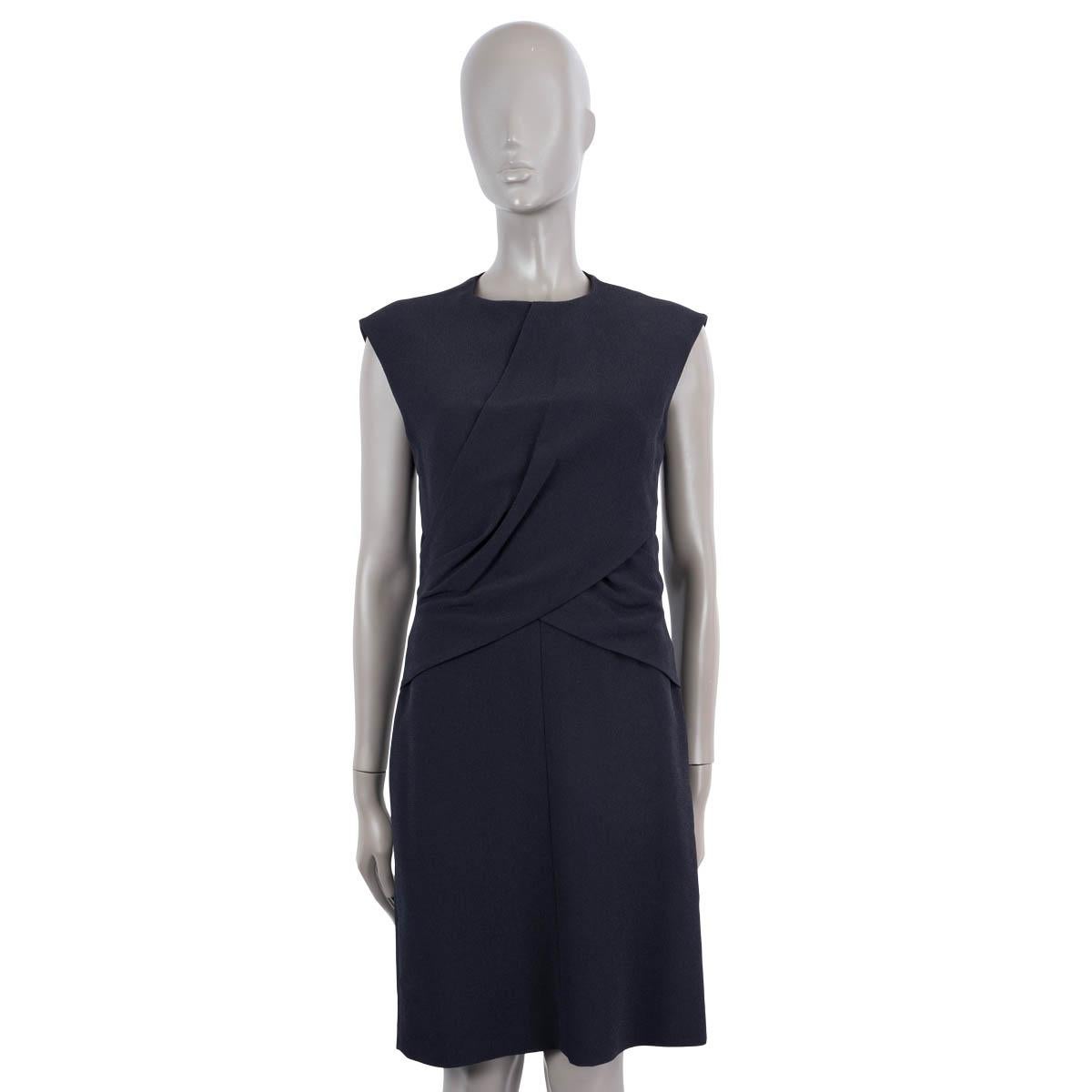 CELINE Mitternachtsblaues RAPED SLEEVELESS SHIFT Kleid aus Viskose 38 S (Schwarz) im Angebot