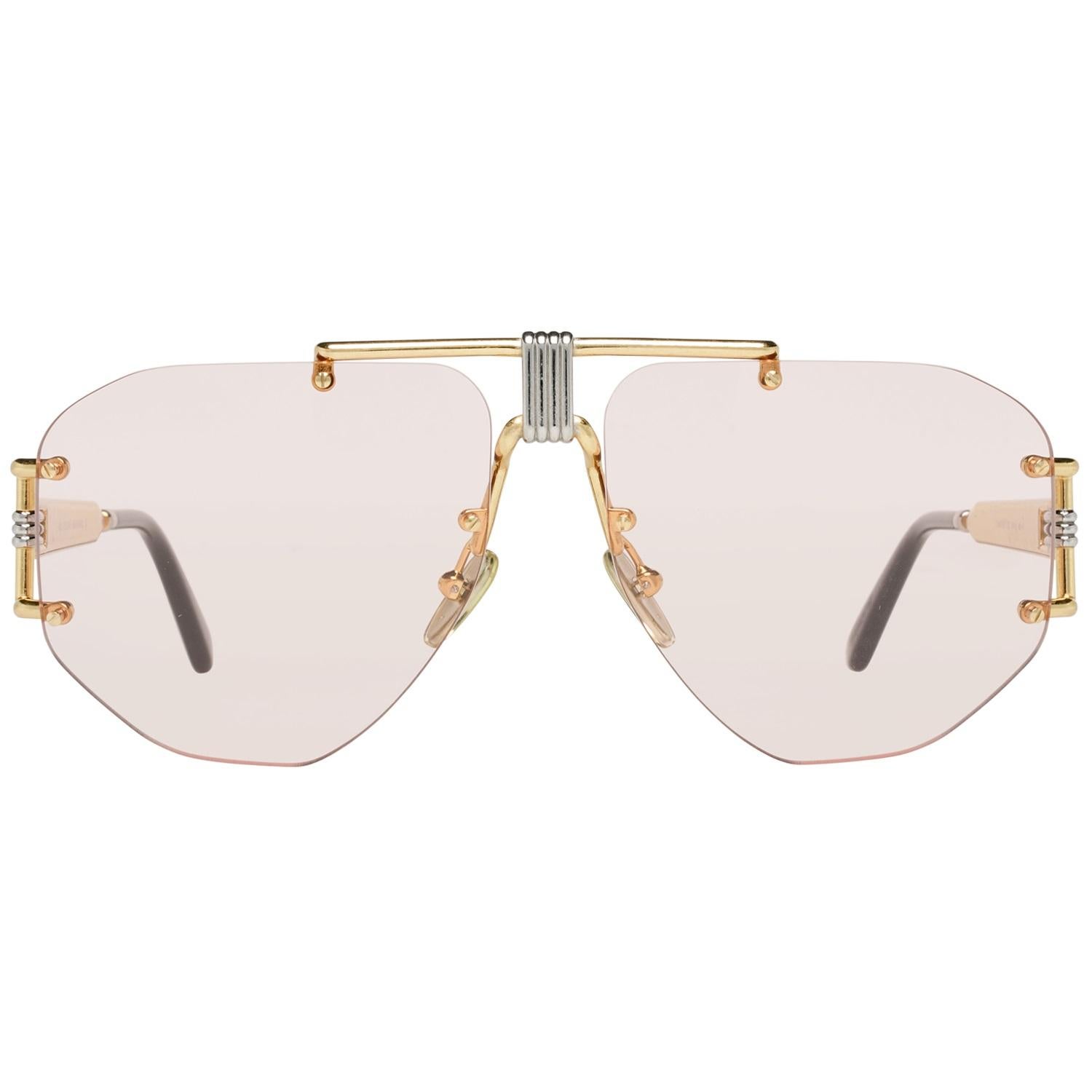 Details

MATERIAL: Acetate

COLOR: Gold

MODEL: CL40039U 5932S

GENDER: Women

COUNTRY OF MANUFACTURE: Italy

TYPE: Sunglasses

ORIGINAL CASE?: Yes

STYLE: Aviator

OCCASION: Casual

FEATURES: Lightweight

LENS COLOR: Pink

LENS TECHNOLOGY: No